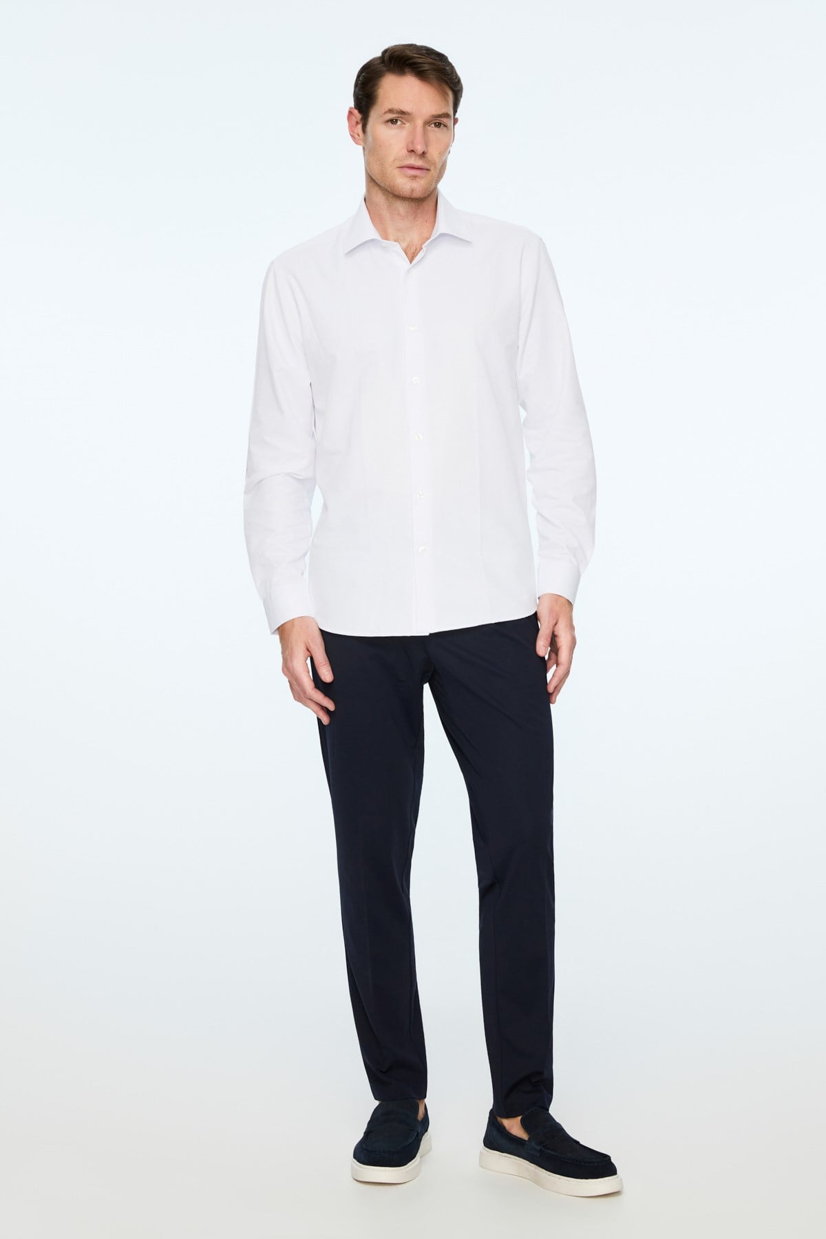 Morven Erkek Beyaz Düz Slim Fit Sert Yaka Gömlek