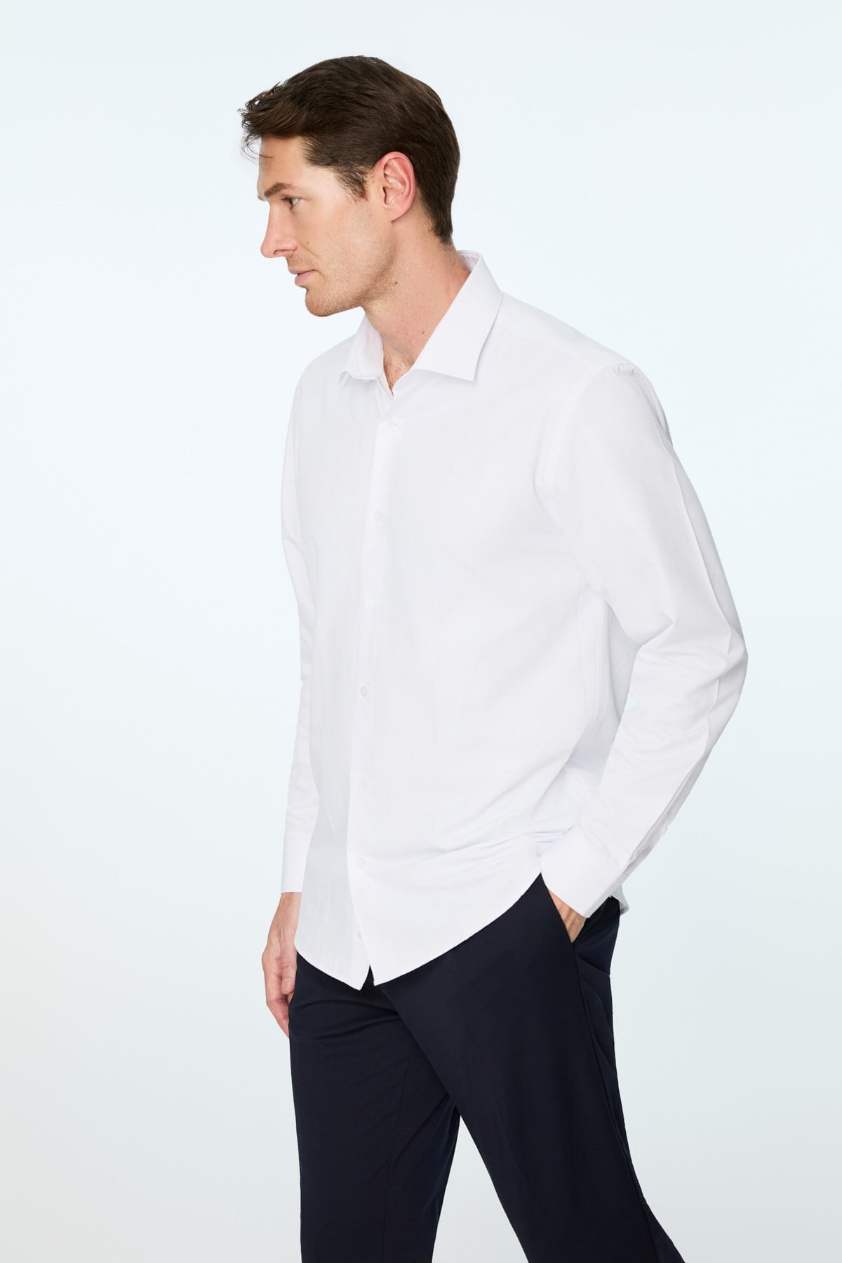 Morven Erkek Beyaz Düz Slim Fit Sert Yaka Gömlek