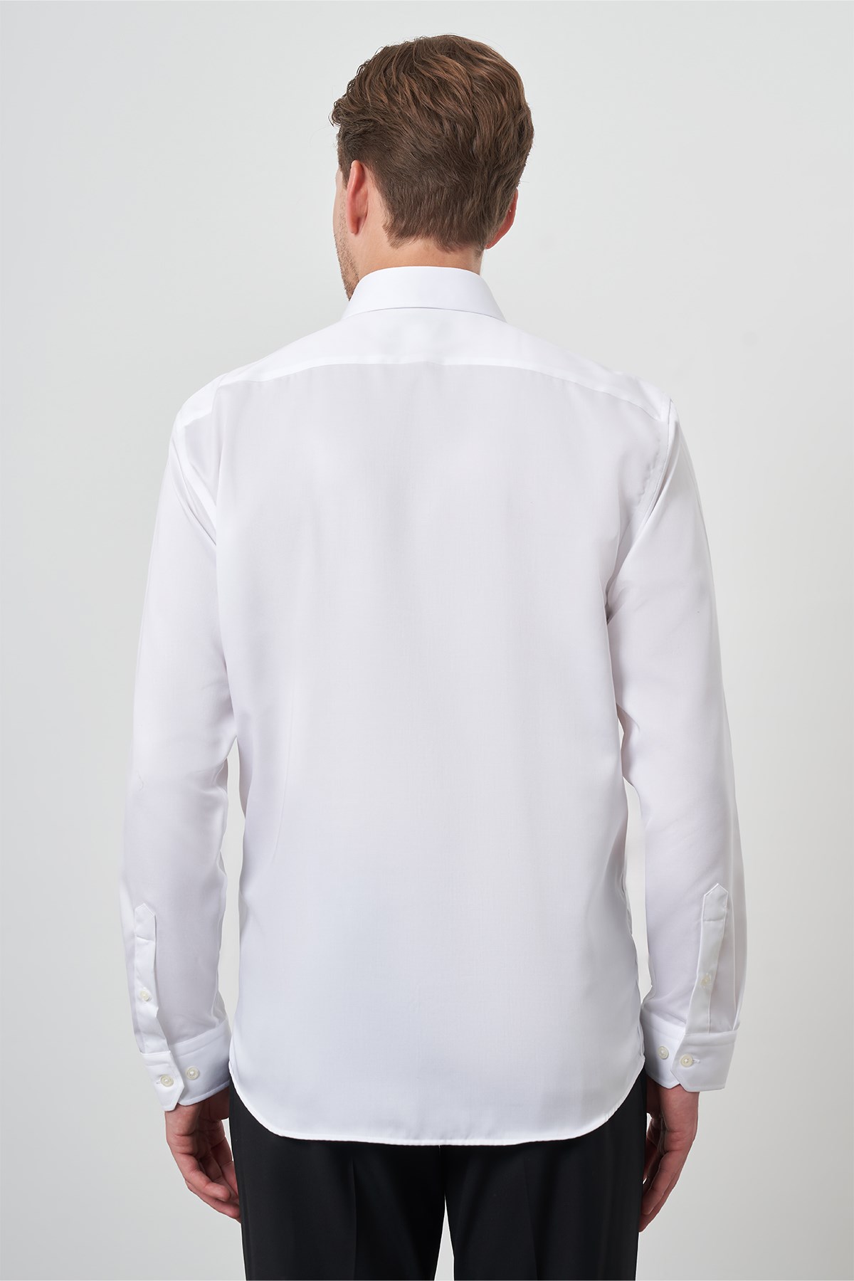 Morven Erkek Beyaz Pamuk Trend Slim Fit Dar Kesim Non Iron Gömlek