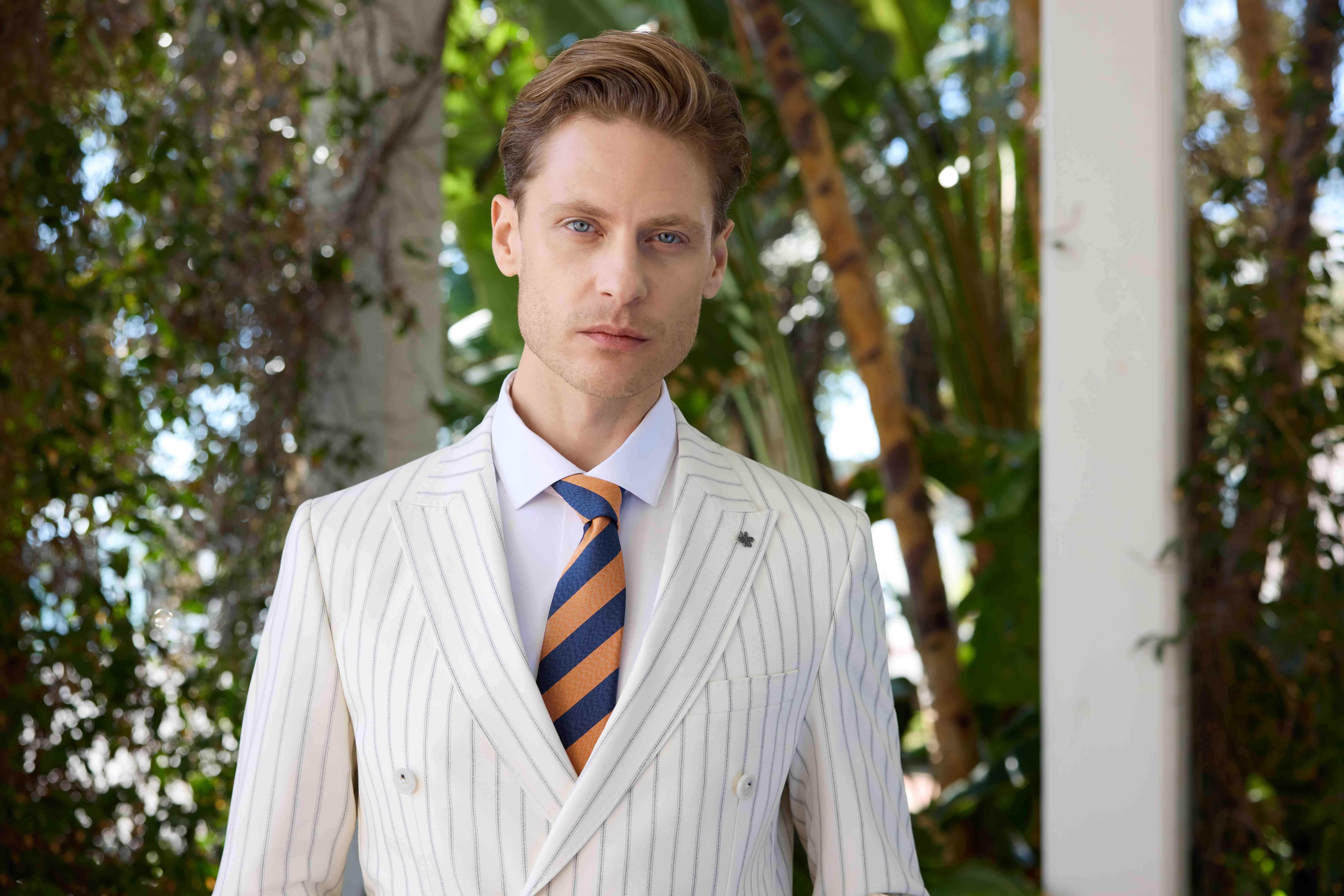 Morven Erkek Beyaz Poliviskon Trend Kruvaze Slim Fit Sivri Yaka Takım Elbise