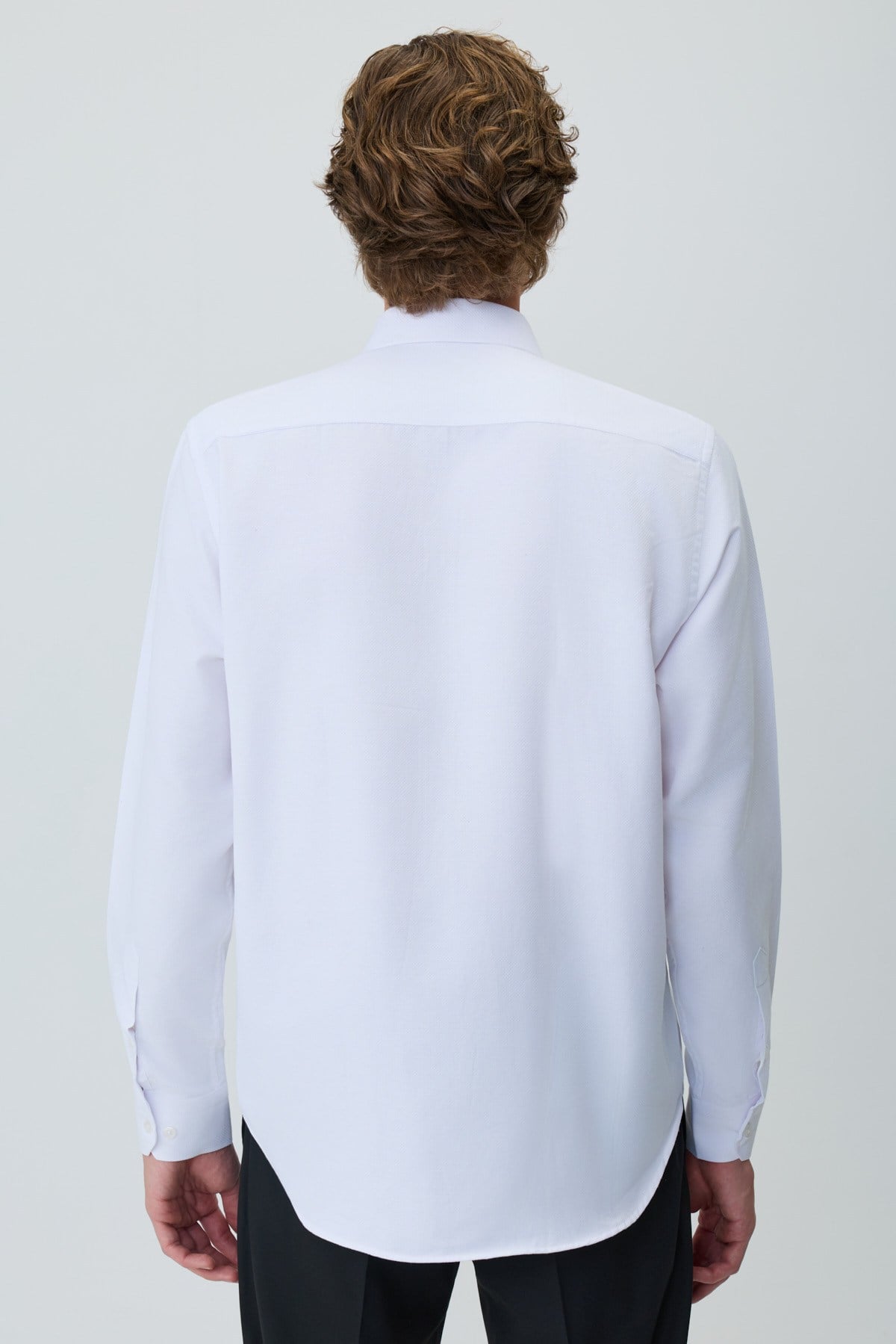 Morven Erkek Beyaz Polyester Trend Desenli Dynamic Fit İtalyan Yaka Gömlek