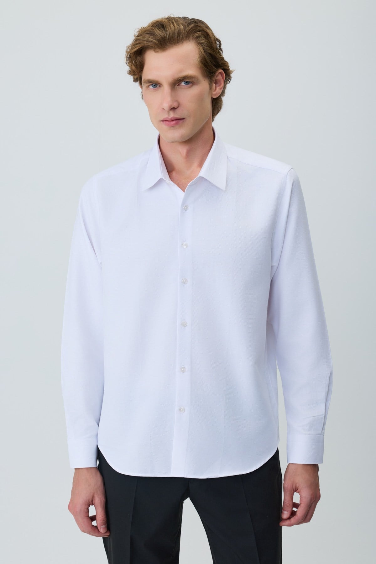 Morven Erkek Beyaz Polyester Trend Desenli Dynamic Fit İtalyan Yaka Gömlek