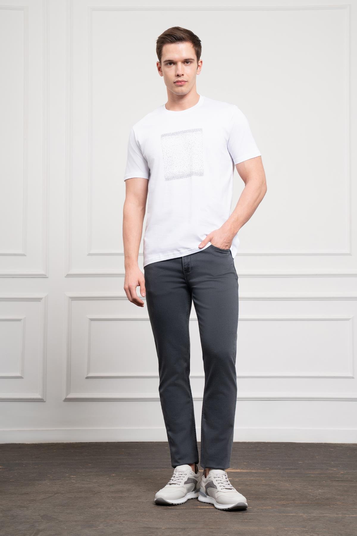 Morven Erkek Beyaz Trend Bisiklet Yaka Dinamik Fit Pamuk T-Shirt