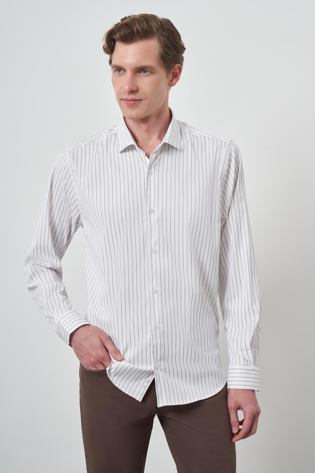 Morven Erkek Beyaz Trend Çizgili Slim Fit İtalyan Yaka Gömlek