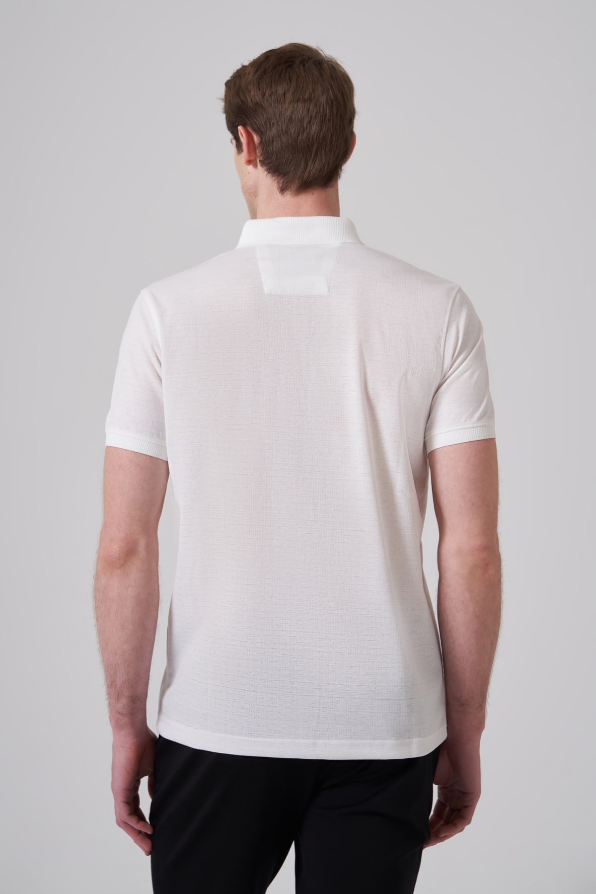 Morven Erkek Beyaz Trend Jakarlı Polo Yaka Dinamik Fit T-shirt