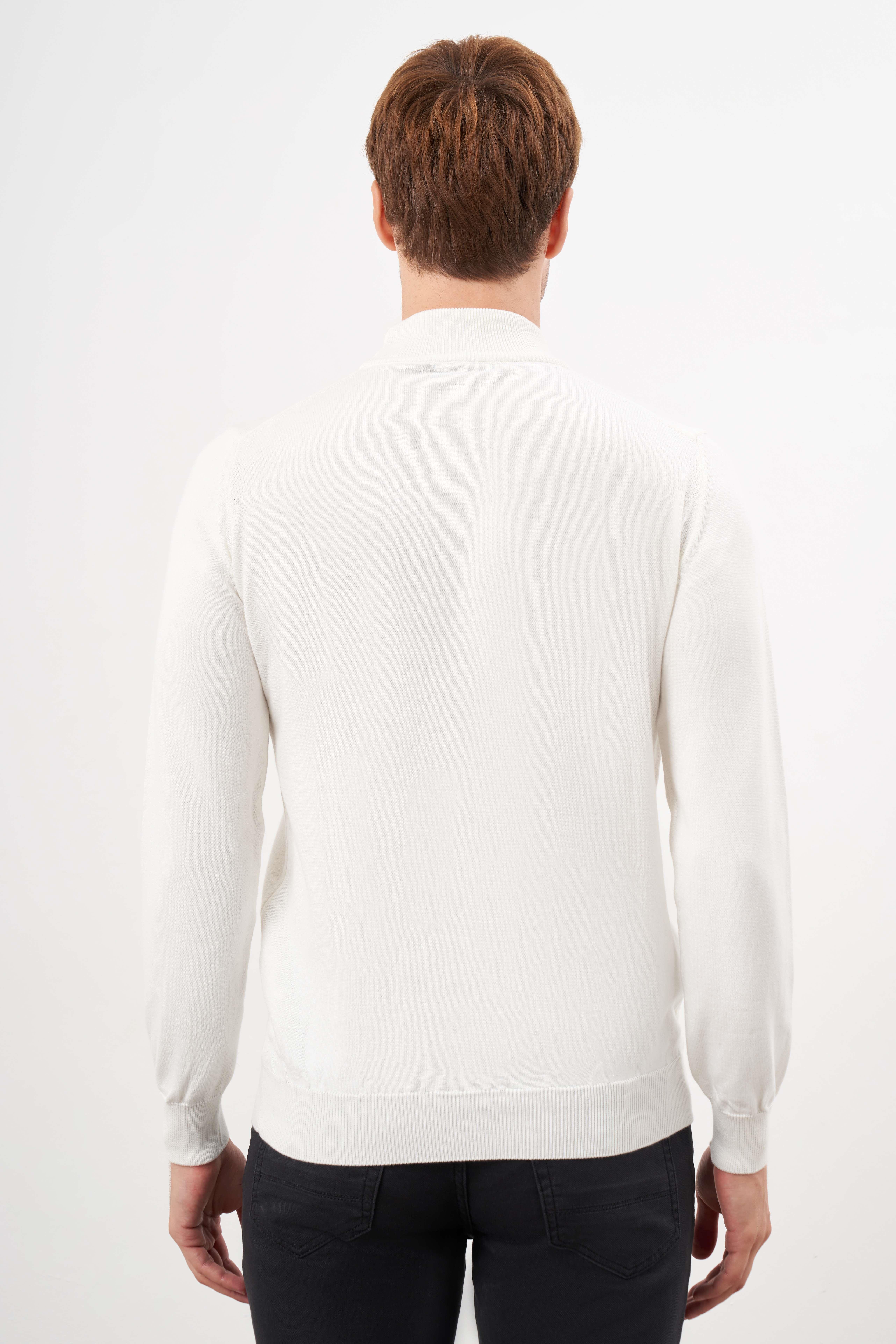 Morven Erkek Ekru Basic Yarım Balıkçı Yaka Dynamic Fit Rahat Kesim Triko