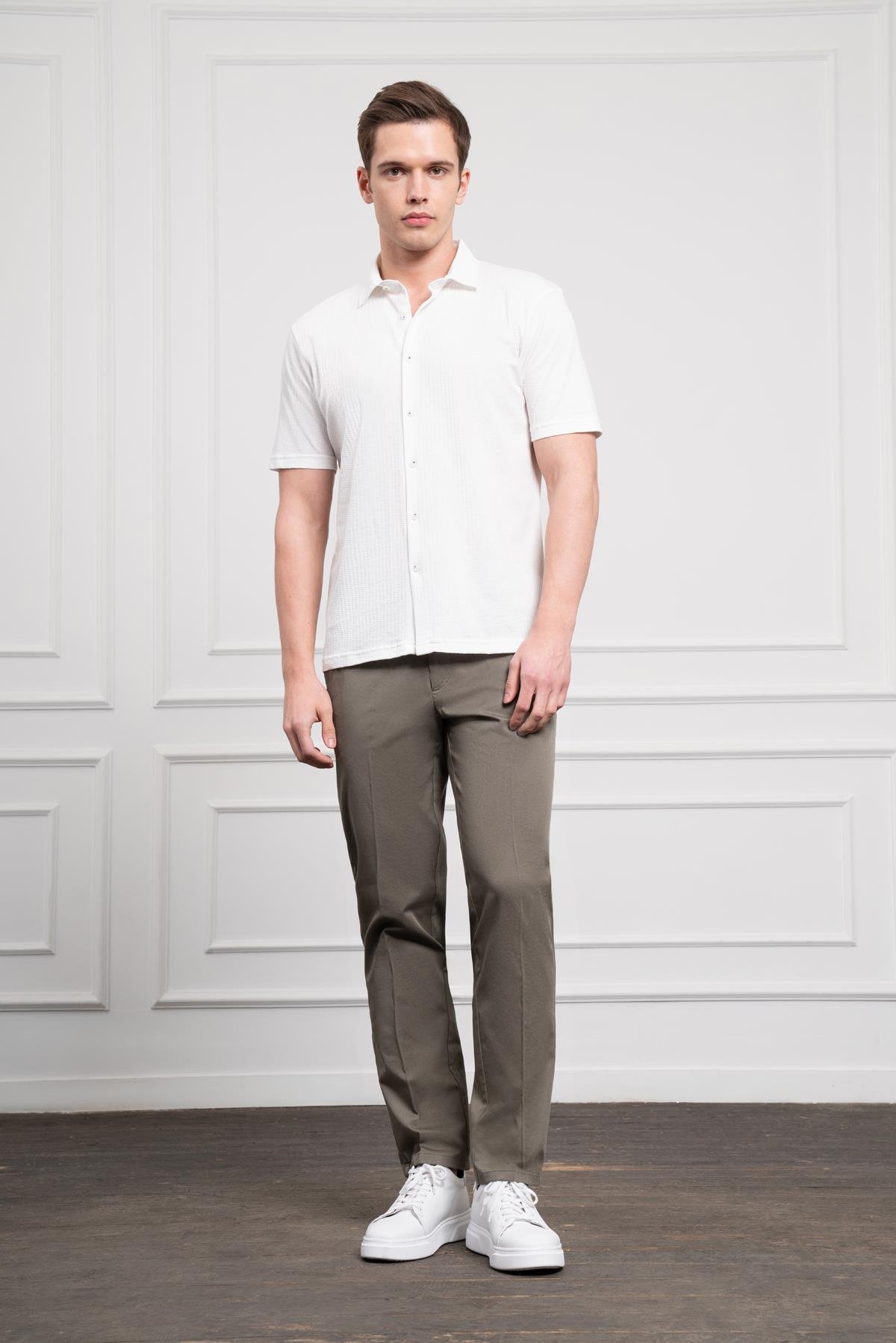 Morven Erkek Ekru Trend Apaçi Yaka Dynamic Fit Kısa Kollu Gömlek