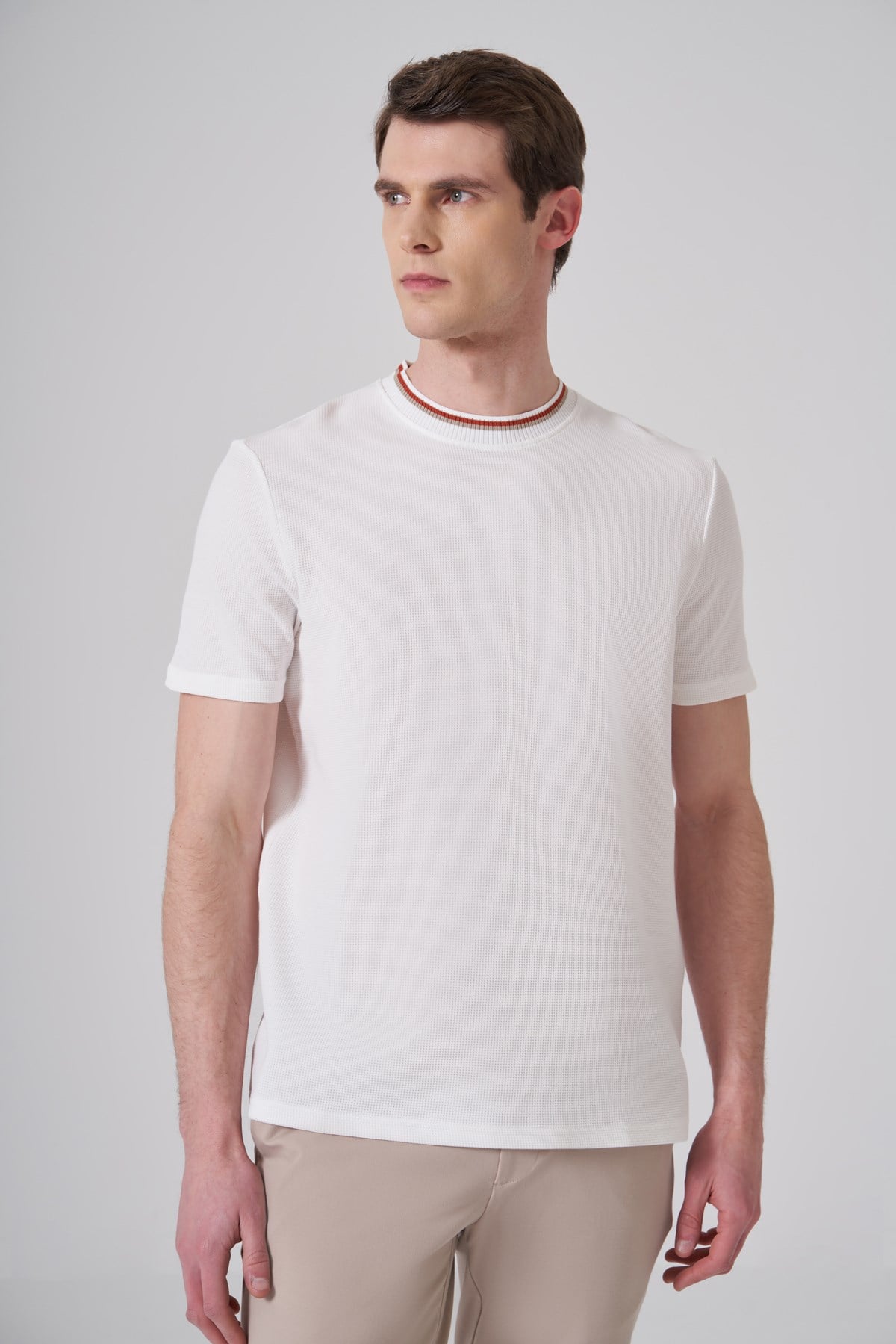 Morven Erkek Ekru Trend Düz Penye  Bisiklet Yaka T-shirt