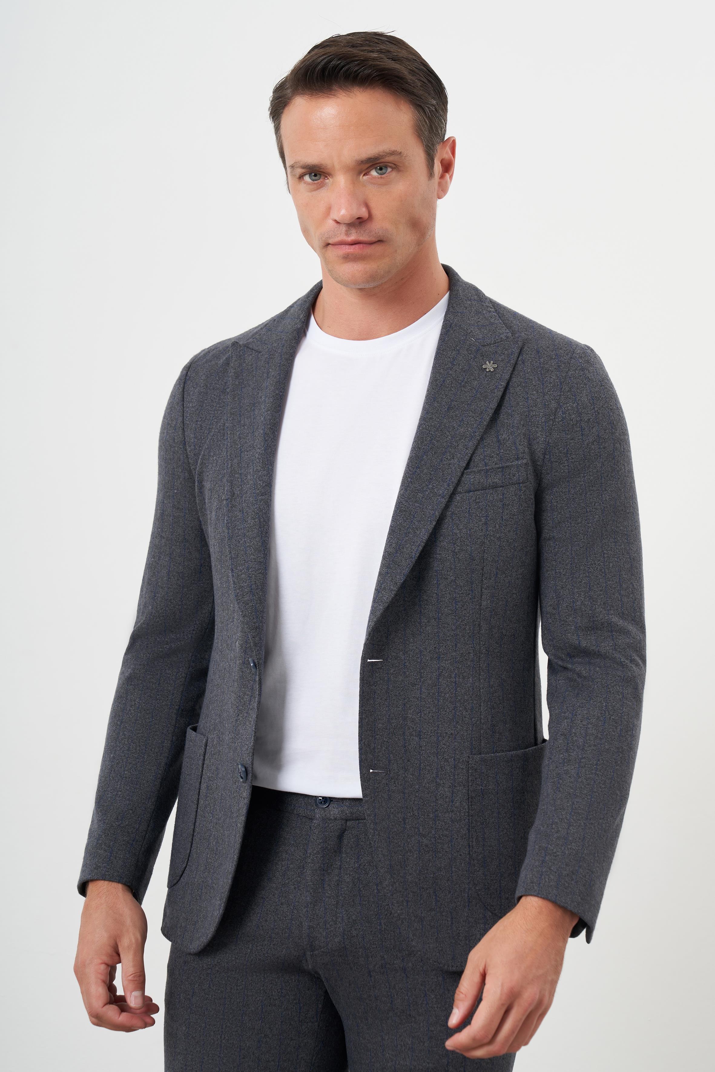 Morven Erkek Füme Poliviskon Trend Çizgili Desen Slim Fit Sivri Yaka Takım Elbise