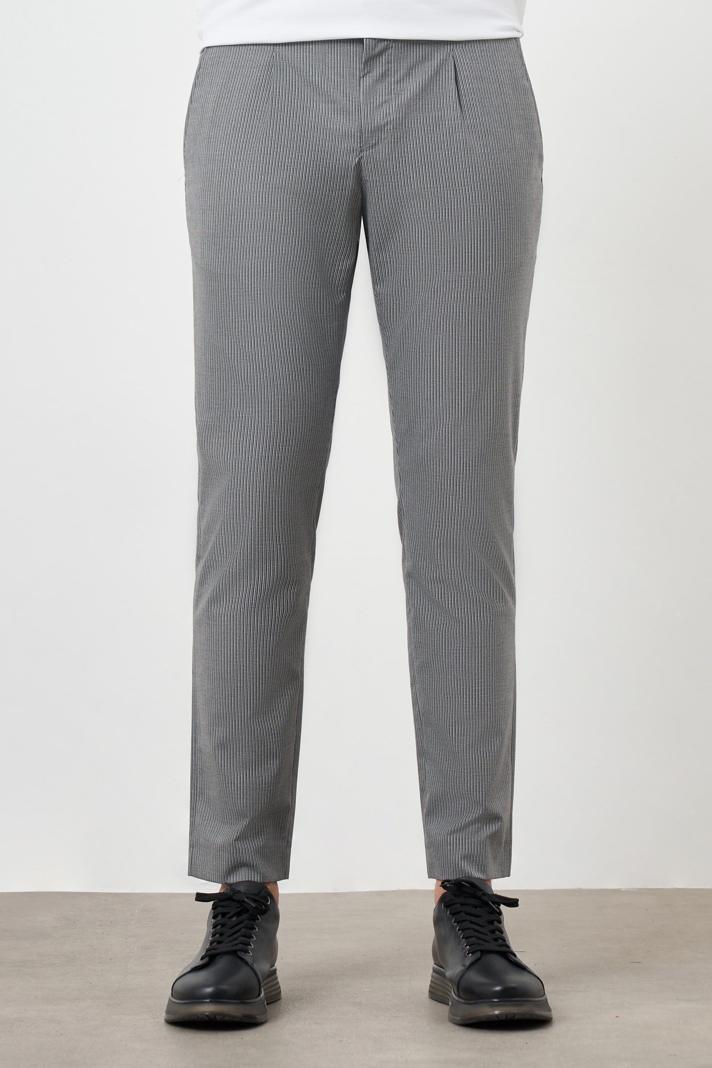 Morven Erkek Füme Poliviskon Trend Pileli Slim Fit Spor Pantolon