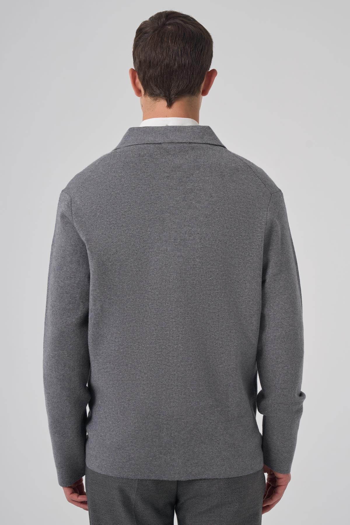 Morven Erkek Gri Trend Kapaklı Cepli Düğmeli Hırka