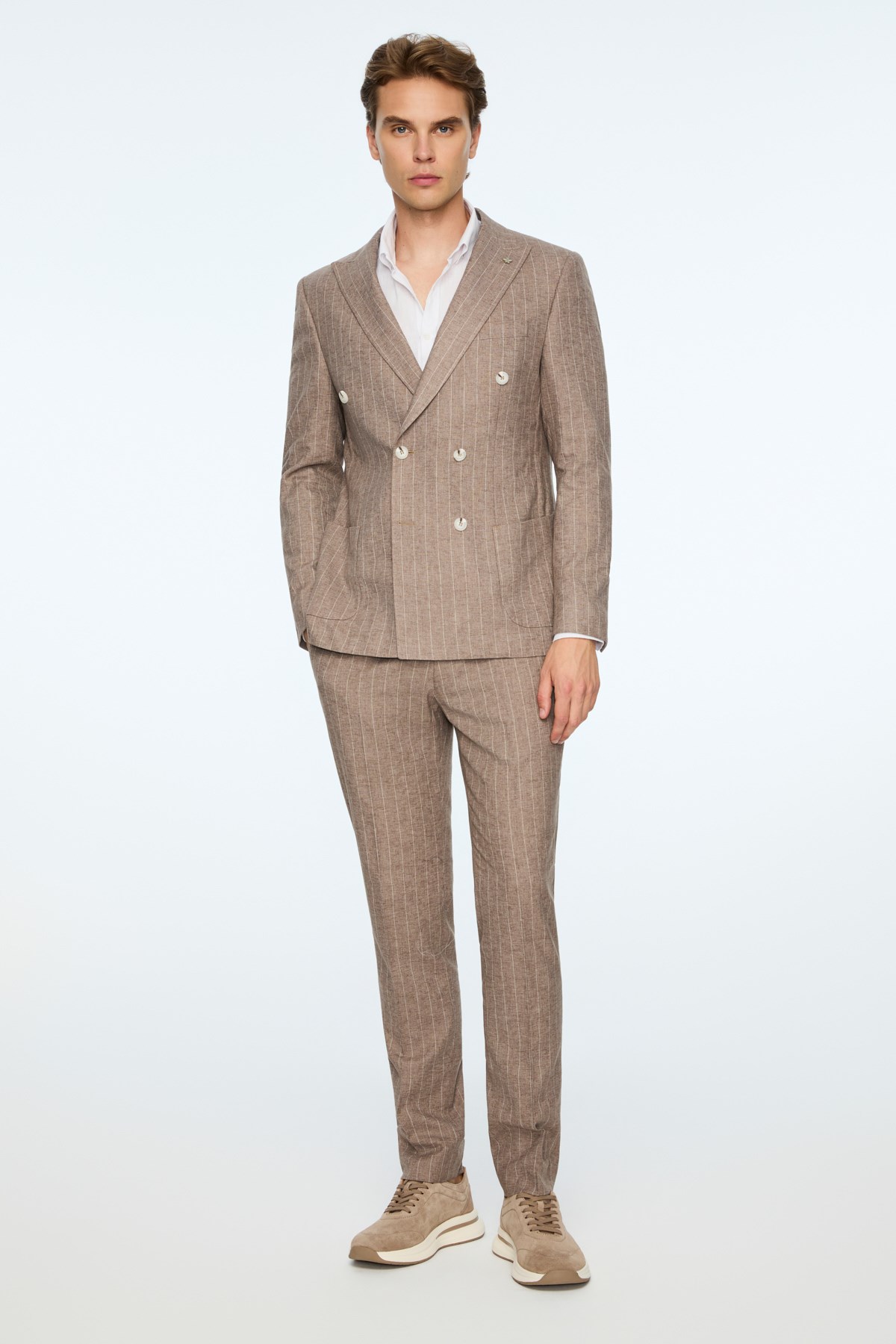 Morven Erkek KAHVE Keten Trend Çizgili Slim Fit Sivri Yaka Kruvaze Takım Elbise