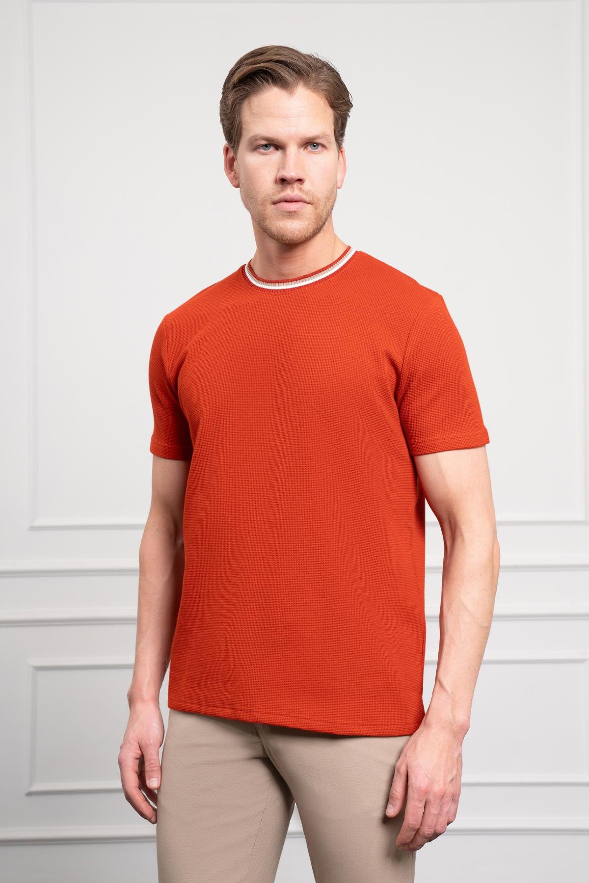 Morven Erkek Kiremit Trend Bisiklet Yaka Dinamik Fit T-Shirt