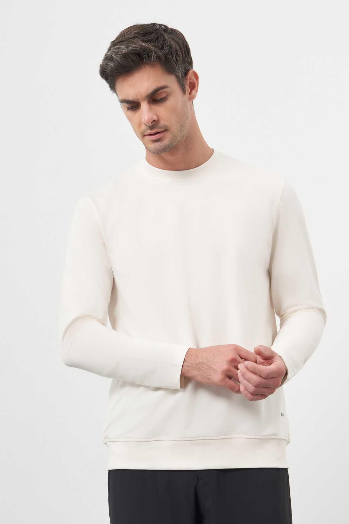 Morven Erkek Kremrengi Basic Dynamic Fit Bisiklet Yaka Sweet Shirt