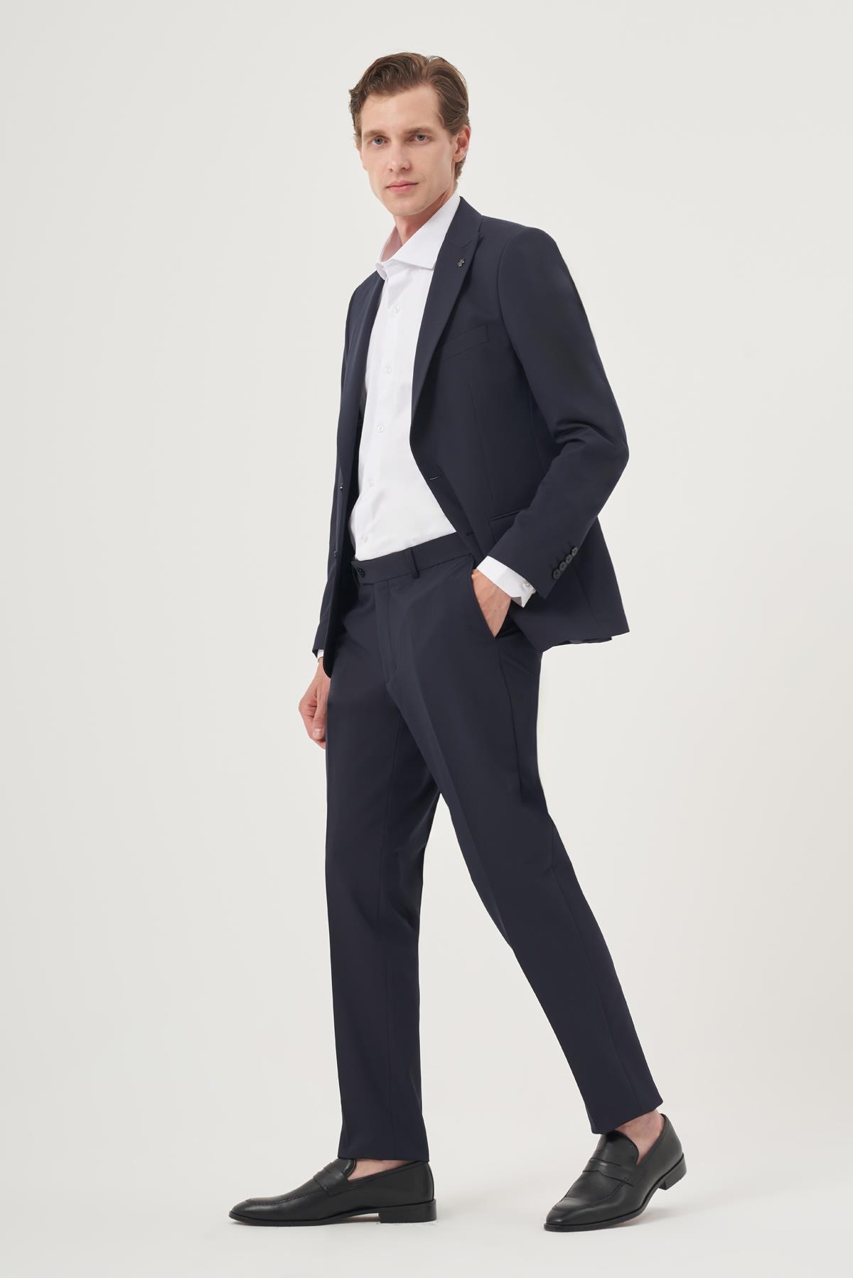 Morven Erkek Lacivert Poliviskon Basic Düz Slim Fit Sivri Yaka Takım Elbise