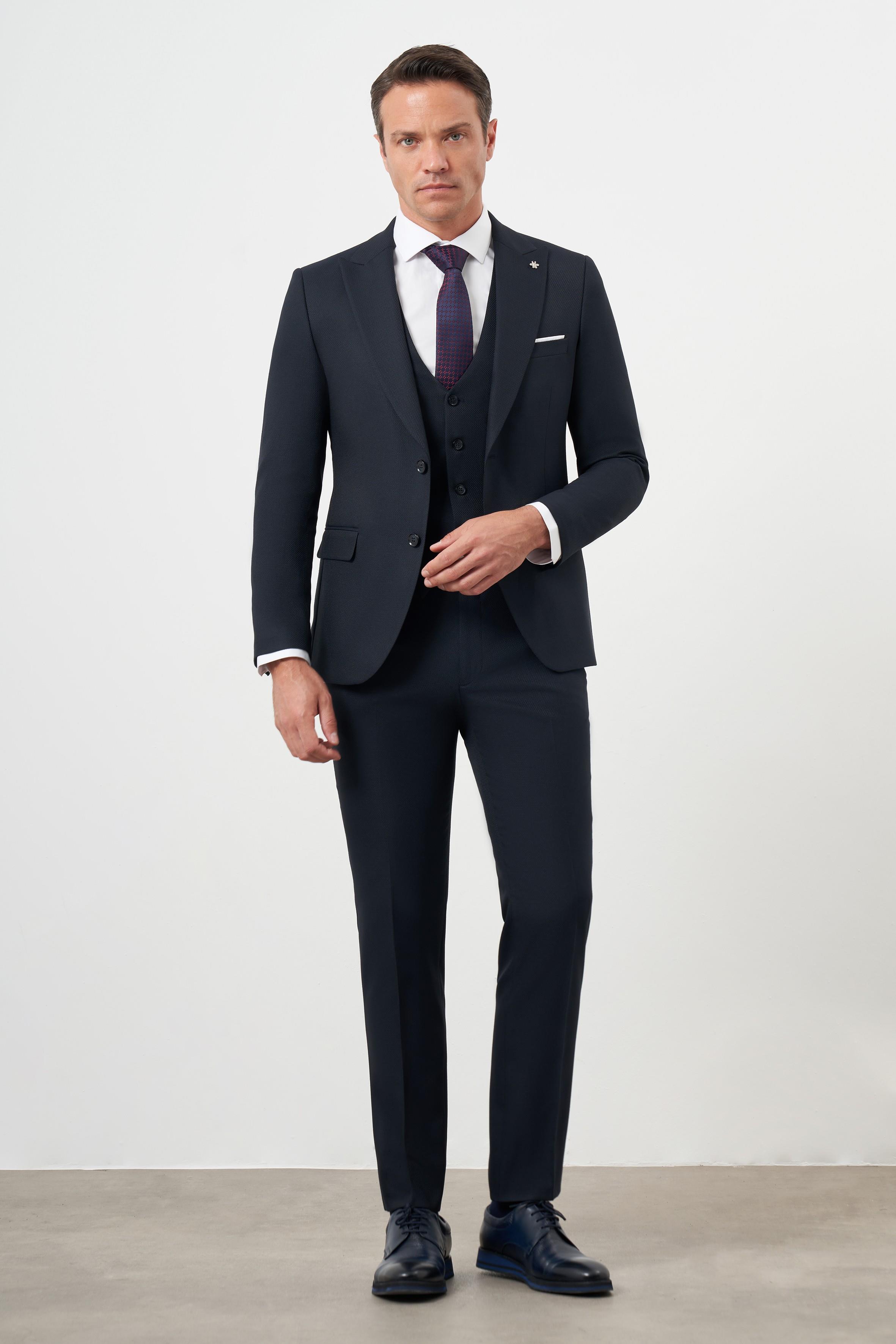 Morven Erkek Lacivert Poliviskon Basic Yelekli Jakar Desen Slim Fit Sivri Yaka Takım Elbise