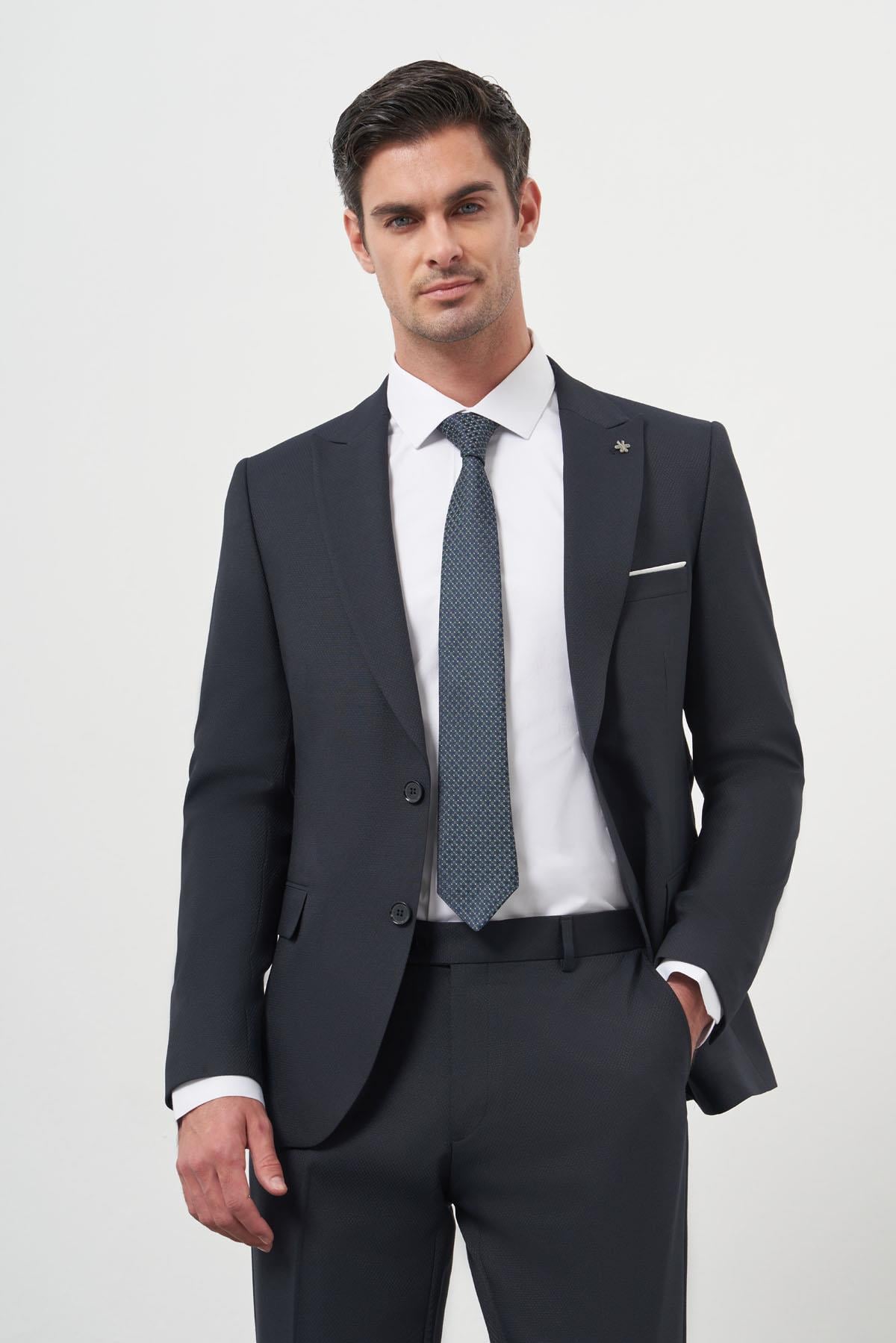 Morven Erkek Lacivert Poliviskon Basic Jakar Desen Slim Fit Sivri Yaka Takım Elbise