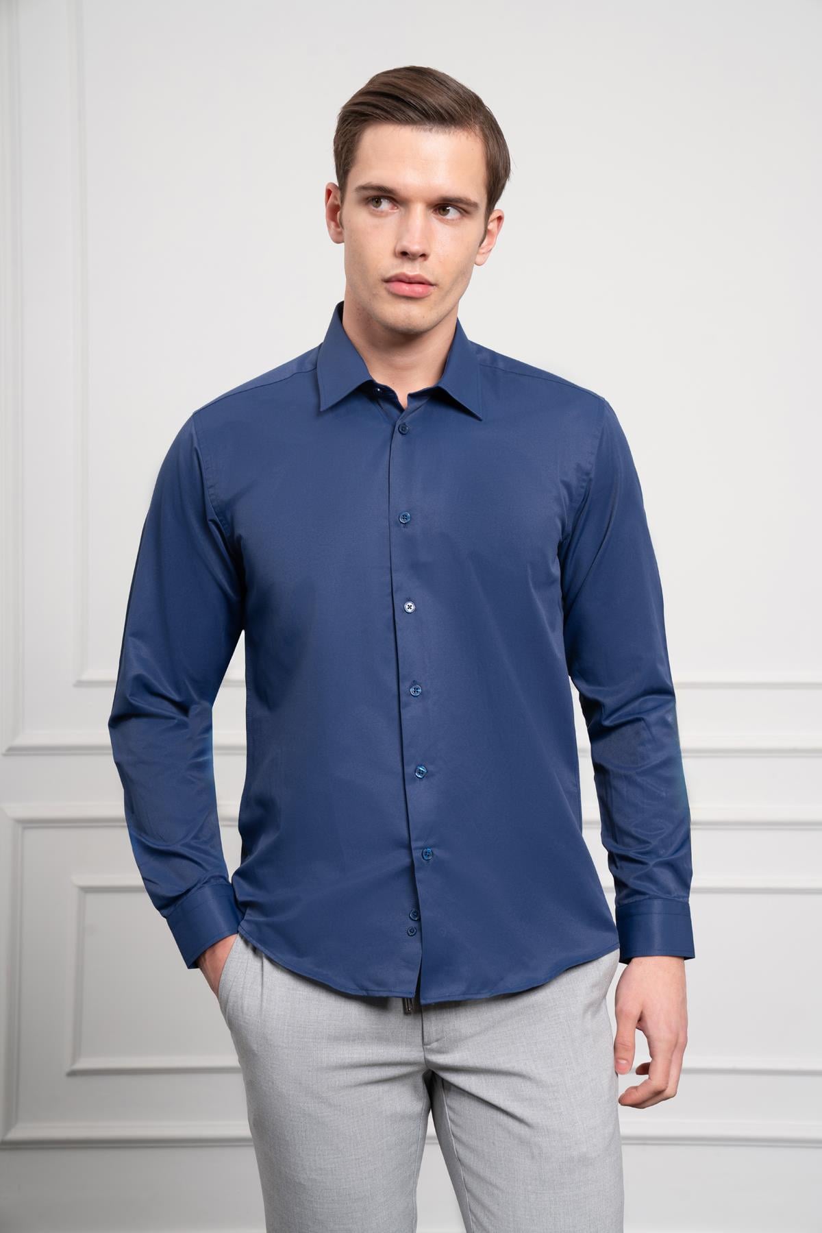 Morven Erkek Lacivert Slim Fit Dar Kesim Sert Spor Yaka Gömlek