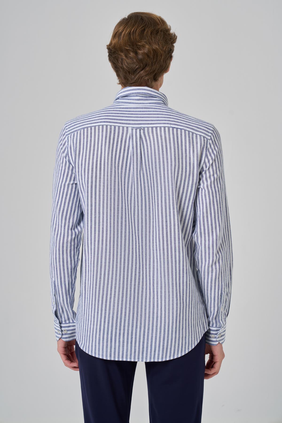 Morven Erkek Lacivert Slim Fit Düğmeli Yaka Gömlek