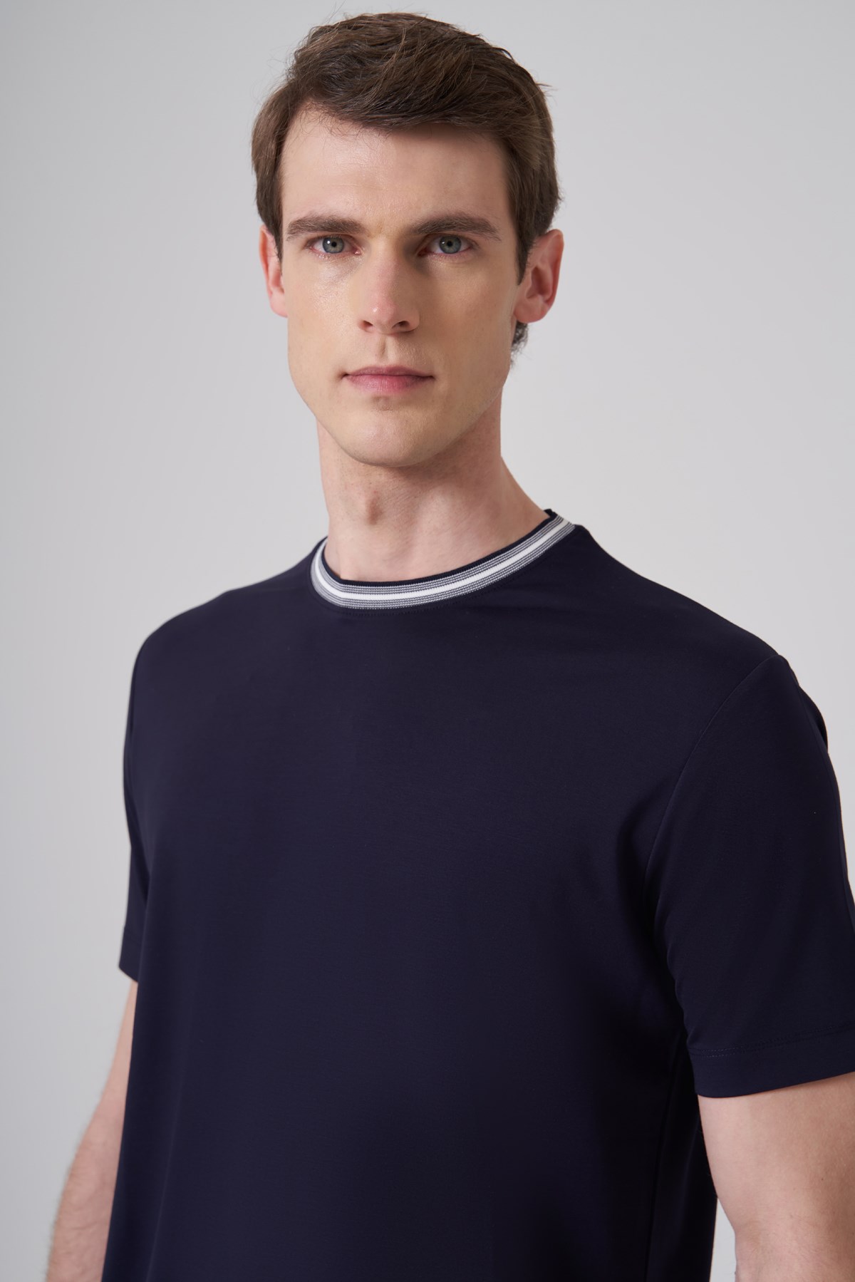 Morven Erkek Lacivert Trend Rayon Bisiklet Yaka Dinamik Fit Tshirt