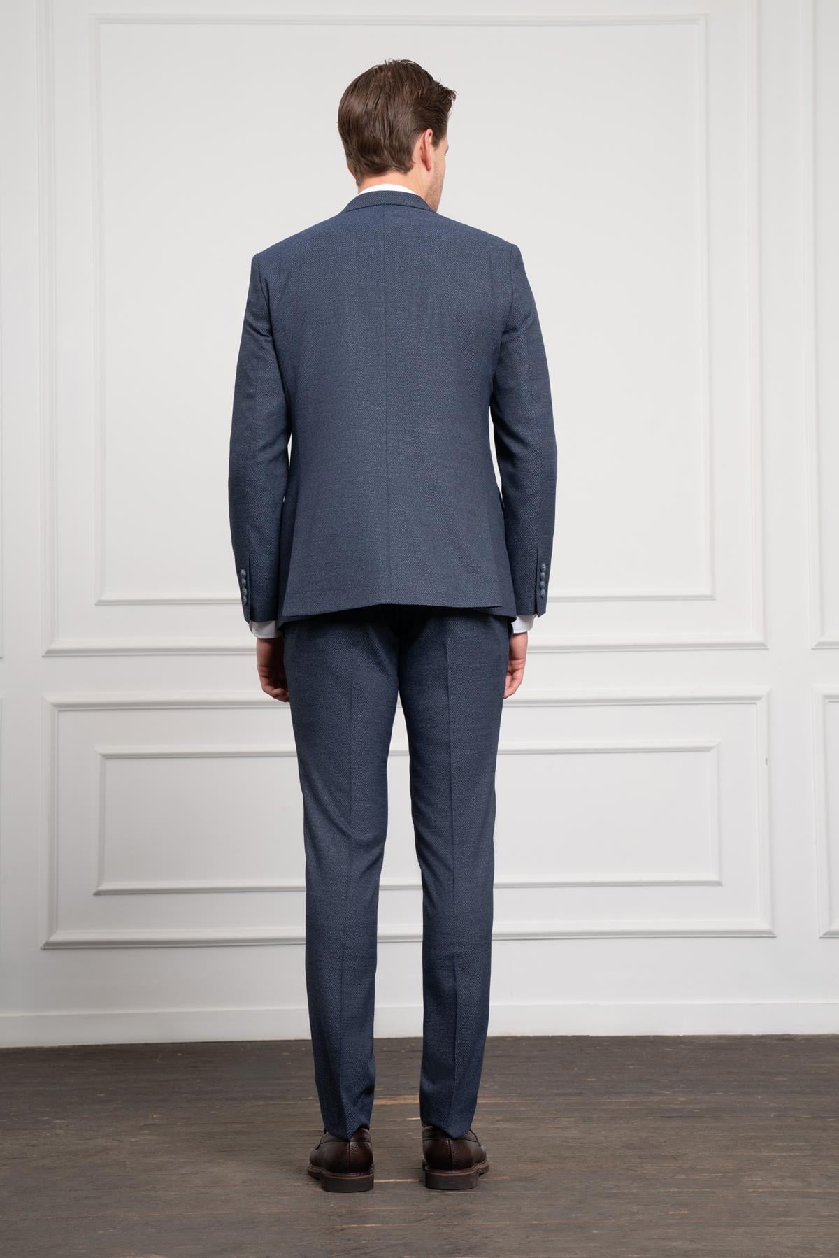 Morven Erkek Lacivert Trend Slim Fit Sivri Yaka Takım Elbise