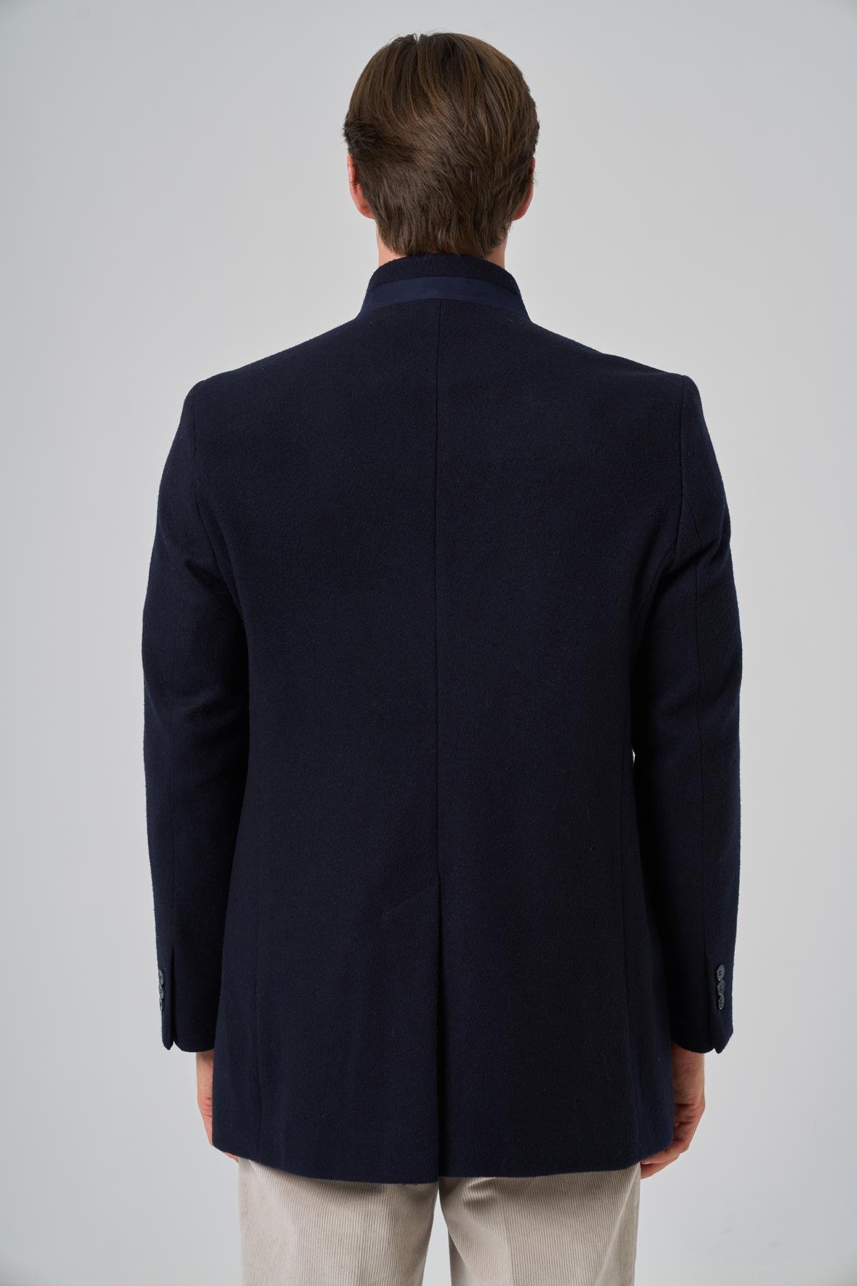 Morven Erkek Lacivert Yünlü Düz Dynamic Fit Hakim Yaka Kaban