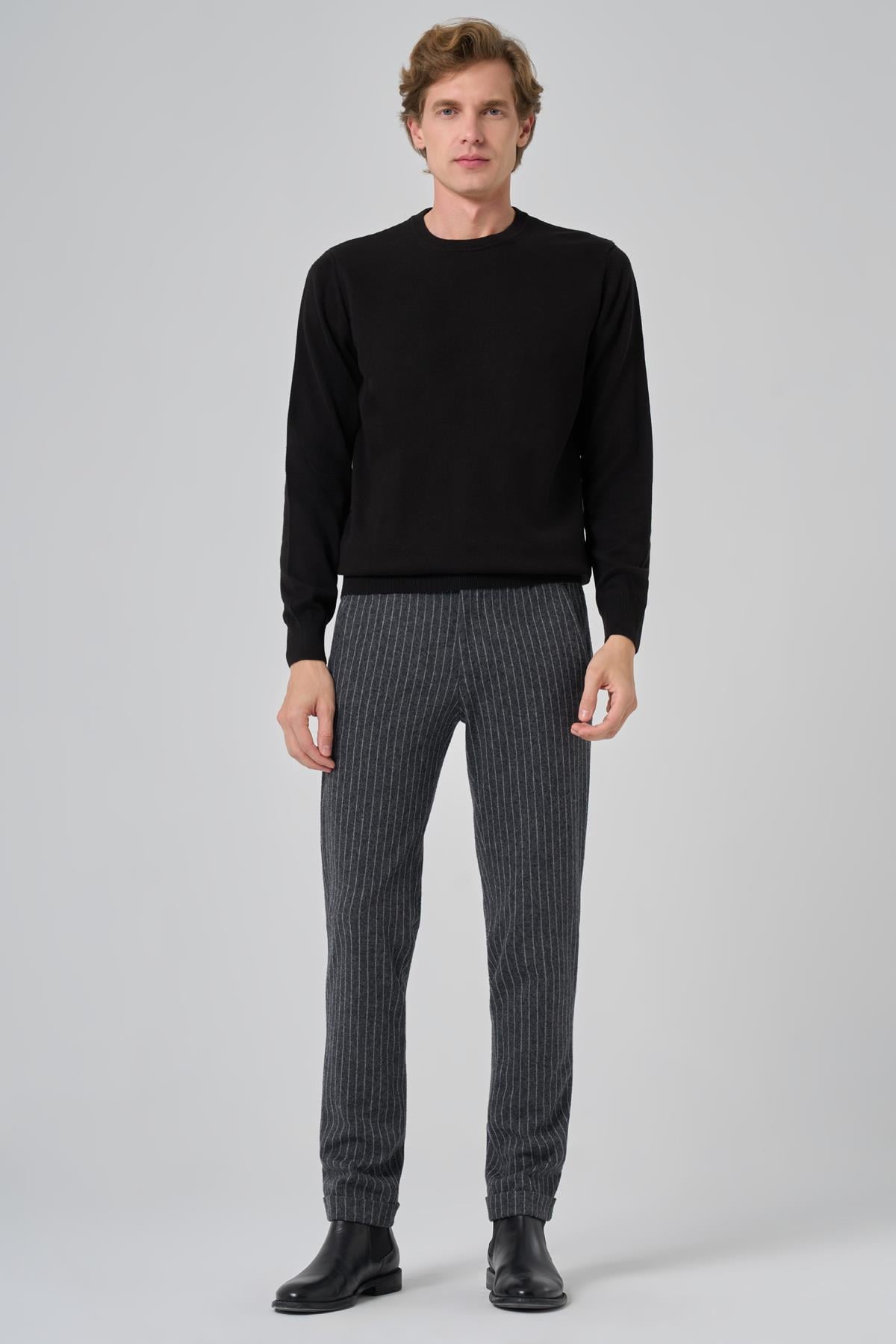 Morven Erkek Siyah Basic Bisiklet Yaka Dynamic Fit Rahat Kesim Triko