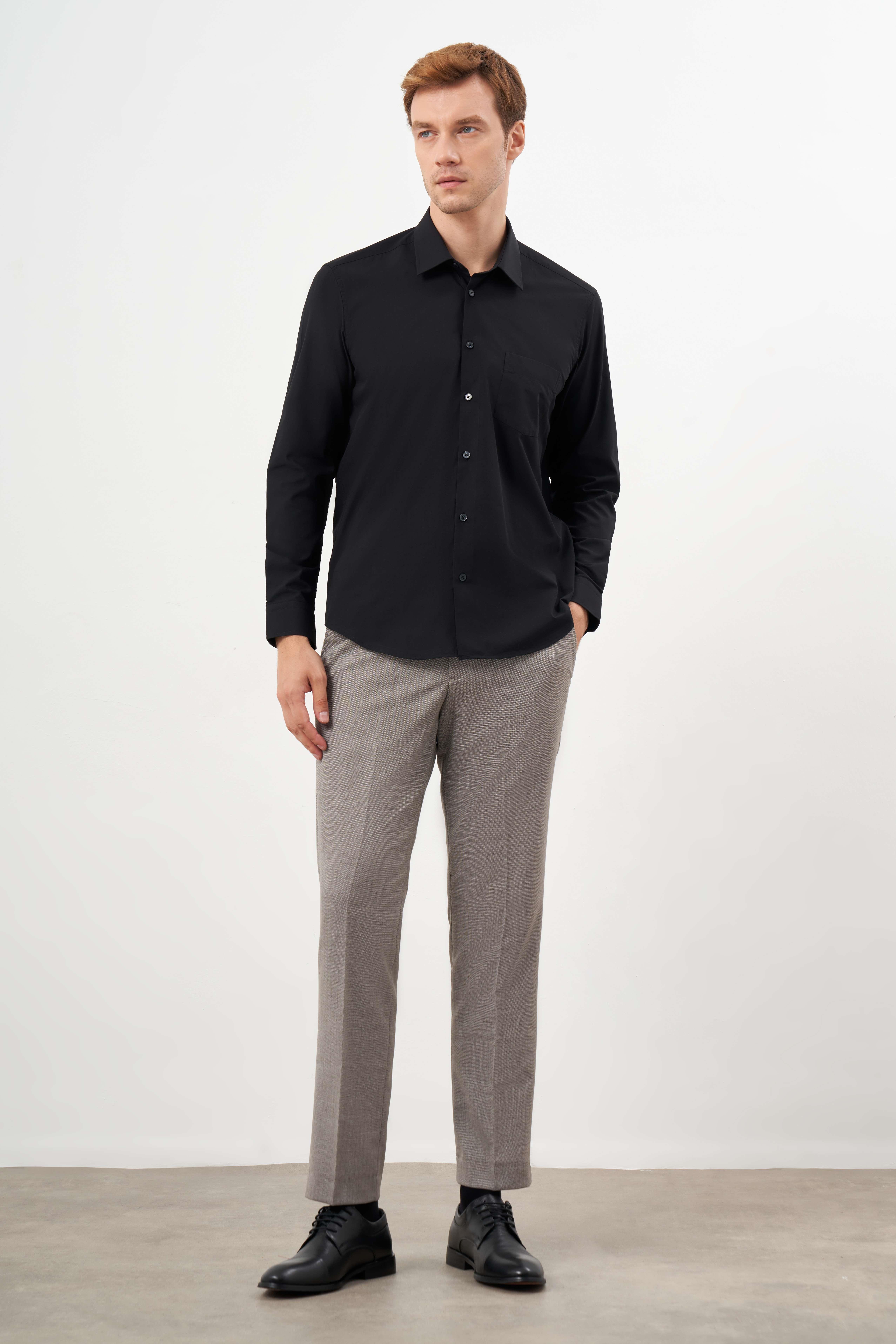 Morven Erkek Siyah Basic Düz Desen Cepli Sert Yaka Regular Fit Gömlek