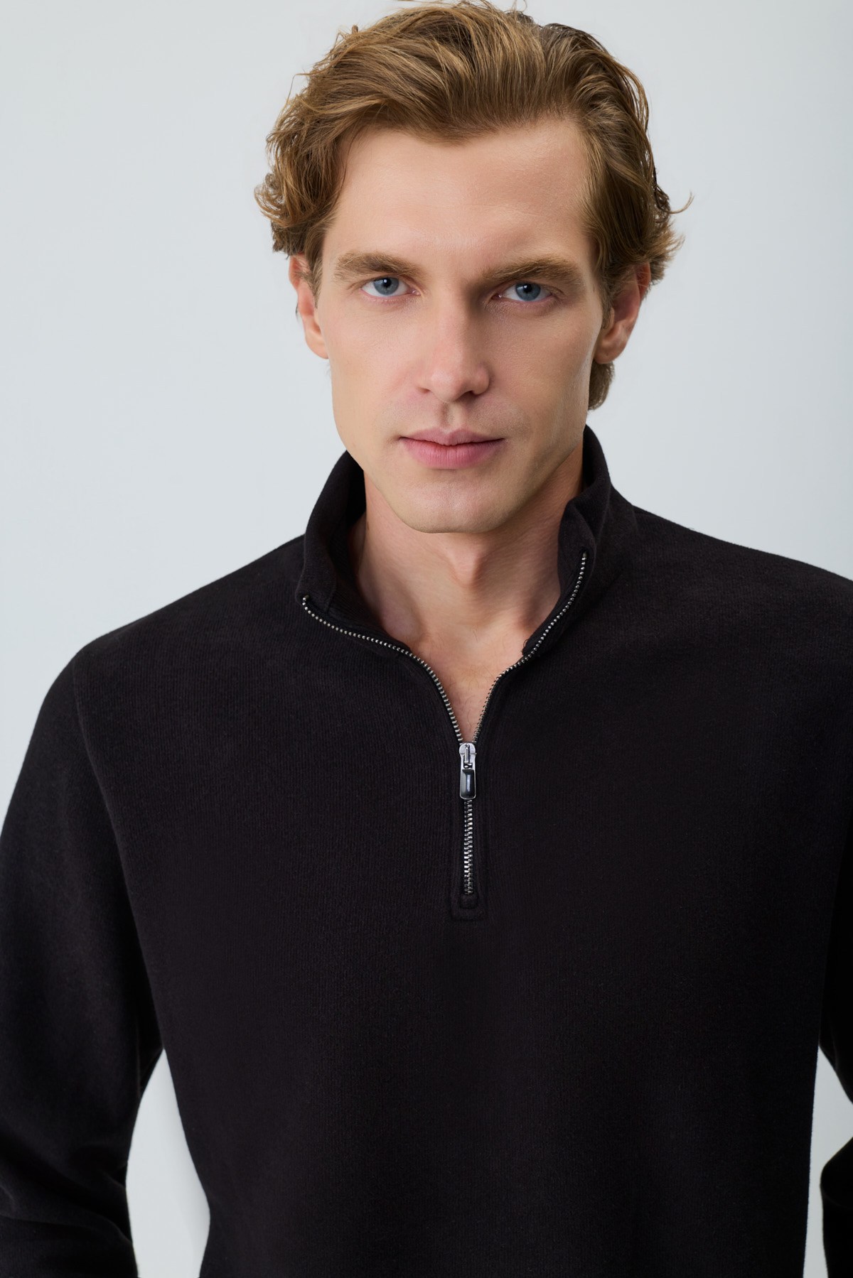 Morven Erkek Siyah Fermuarlı Bato Yaka Dynamic Fit Sweatshirt