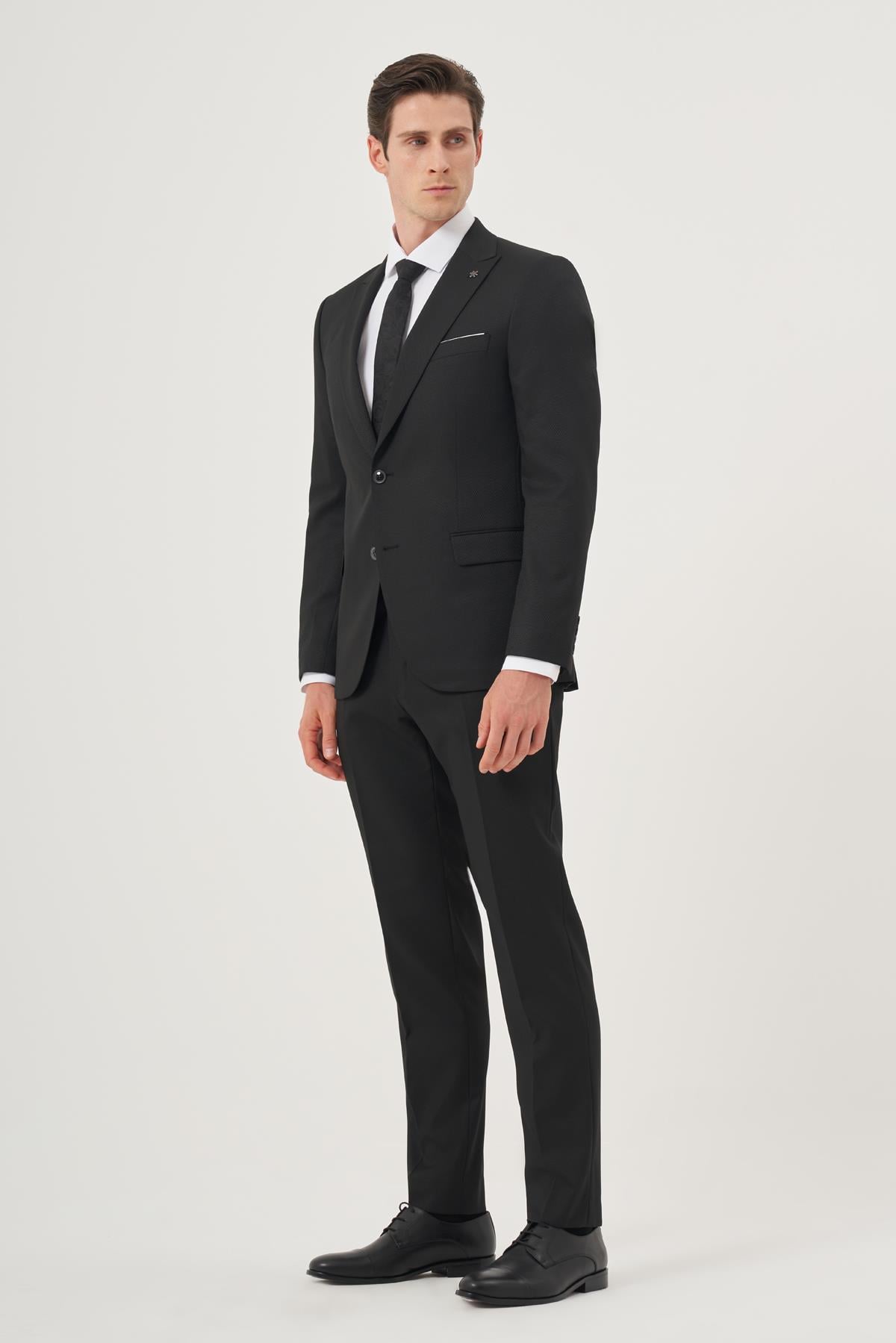 Morven Erkek Siyah Poliviskon Basic Jakarlı Slim Fit Sivri Yaka Takım Elbise