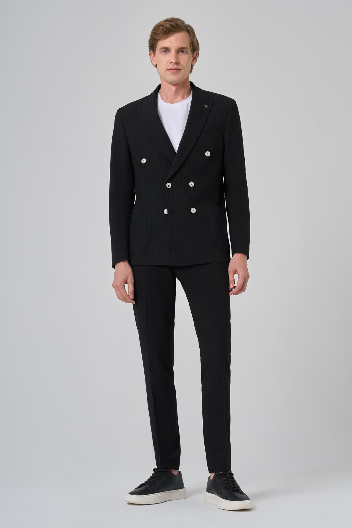 Morven Erkek Siyah Poliviskon Trend Çizgili Slim Fit Sivri Yaka Kruvaze Takım Elbise