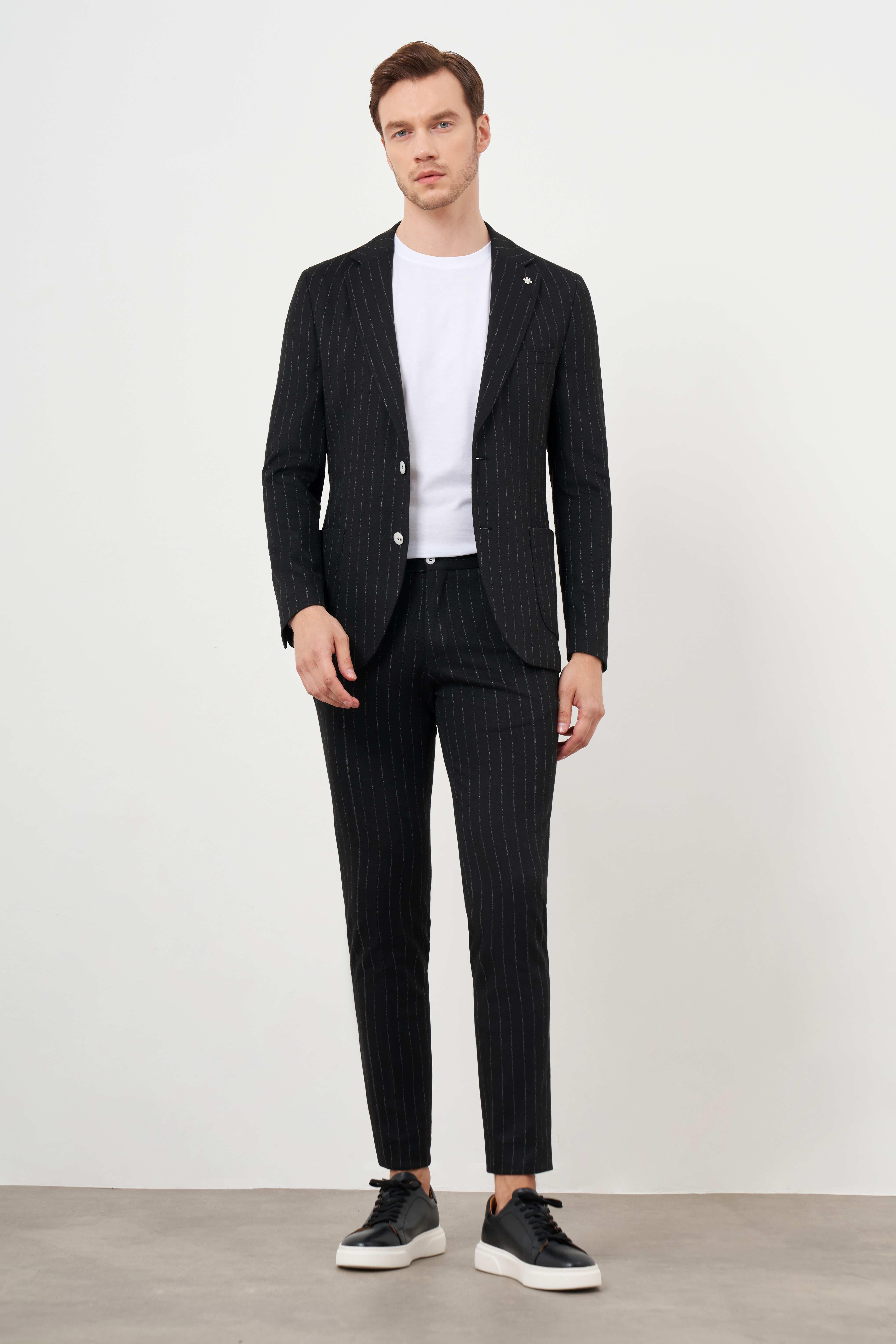 Morven Erkek Siyah Poliviskon Trend Çizgili Desen Slim Fit Mono Yaka Takım Elbise