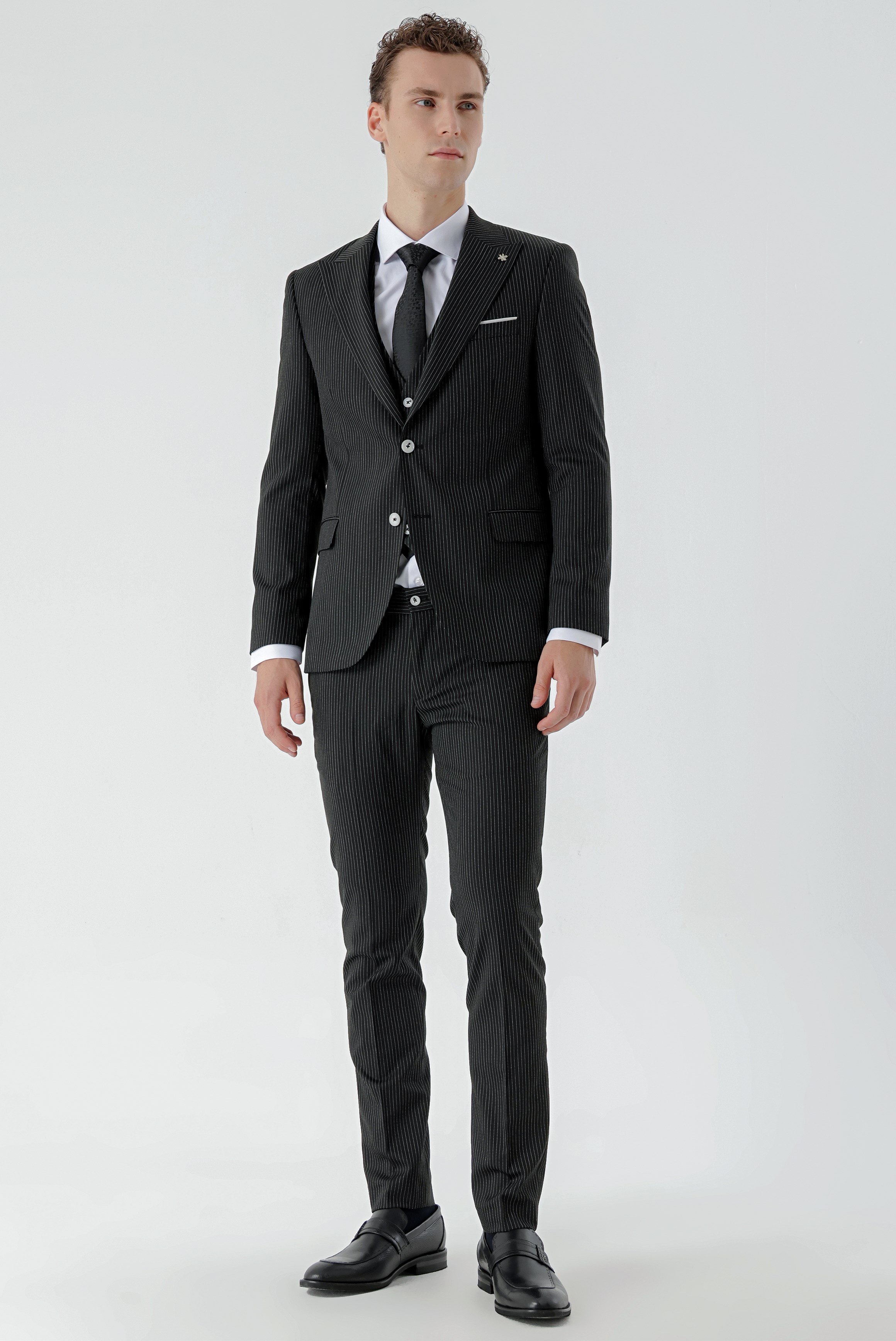 Morven Erkek Siyah Poliviskon Trend Yelekli Çizgili Desen Slim Fit Sivri Yaka Takım Elbise