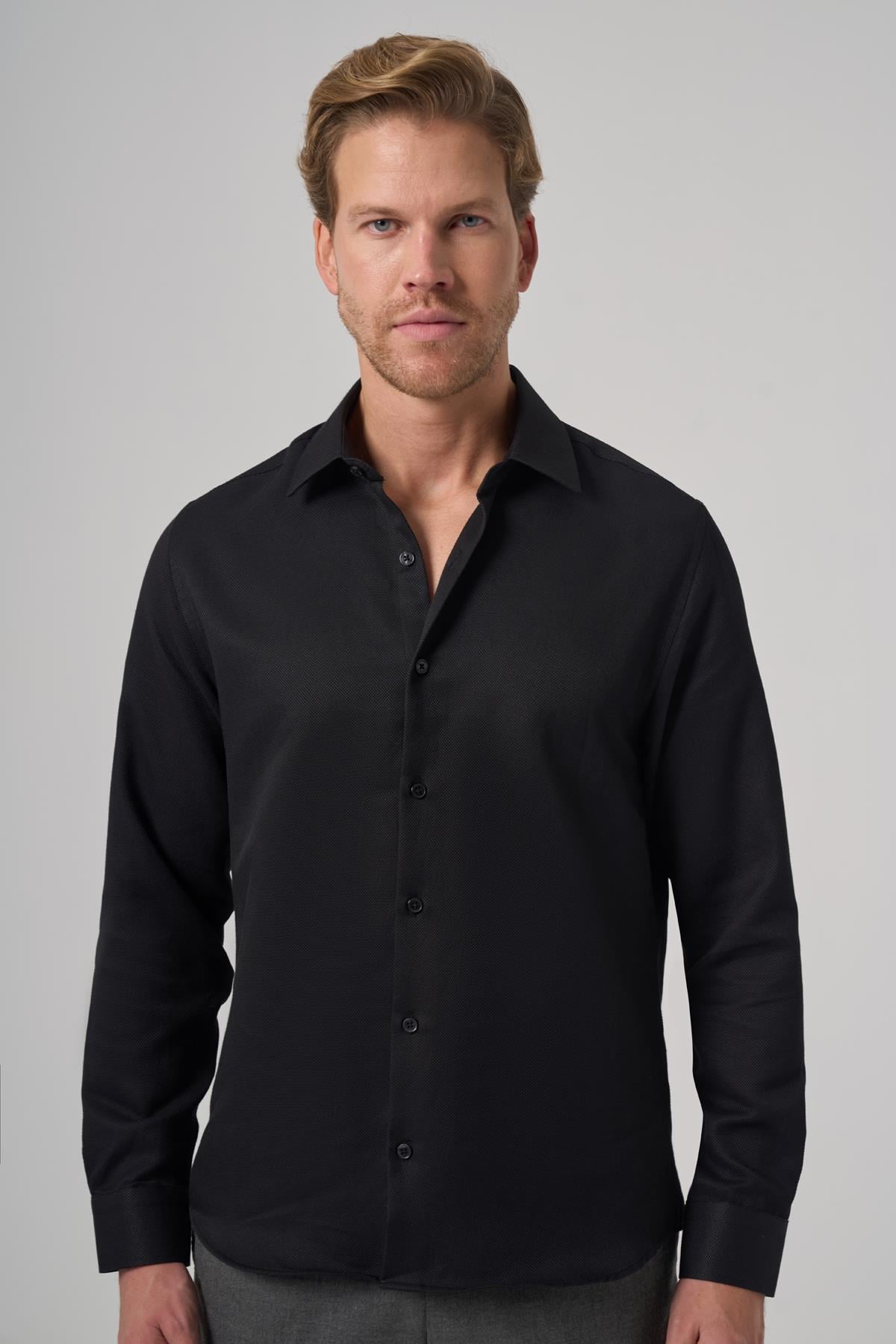 Morven Erkek Siyah Polyester Trend Desenli Dynamic Fit İtalyan Yaka Gömlek