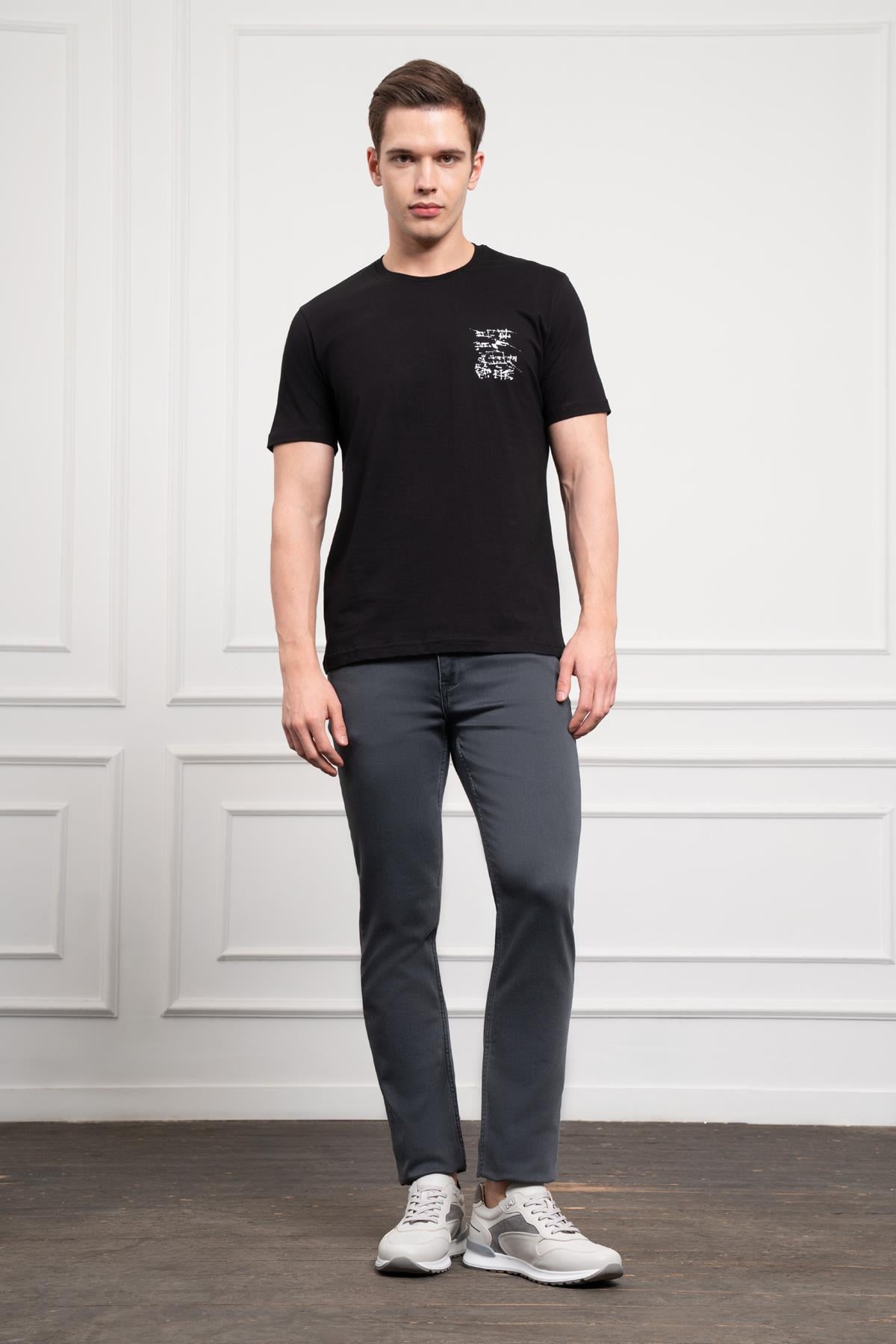 Morven Erkek Siyah Trend Bisiklet Yaka Dinamik Fit Pamuk T-Shirt