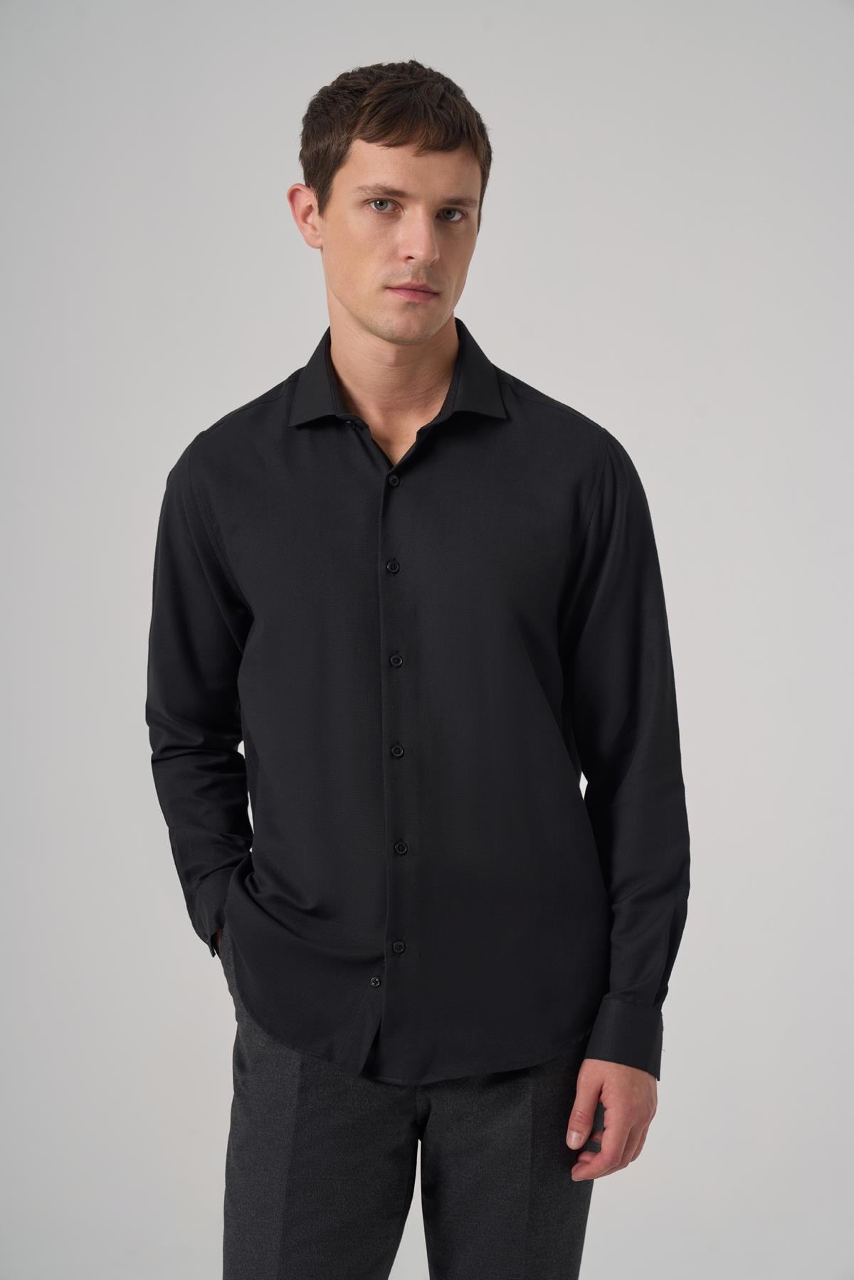 Morven Erkek Siyah Trend Dynamic Fit Sert Yaka Gömlek