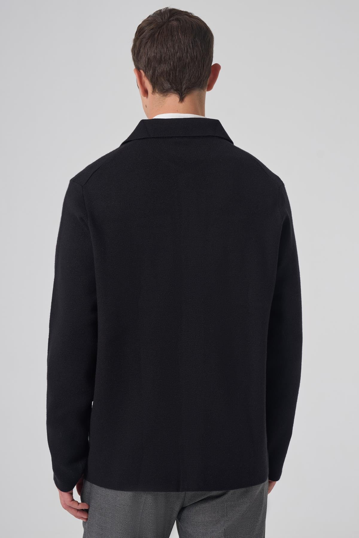 Morven Erkek Siyah Trend Kapaklı Cepli Düğmeli Hırka