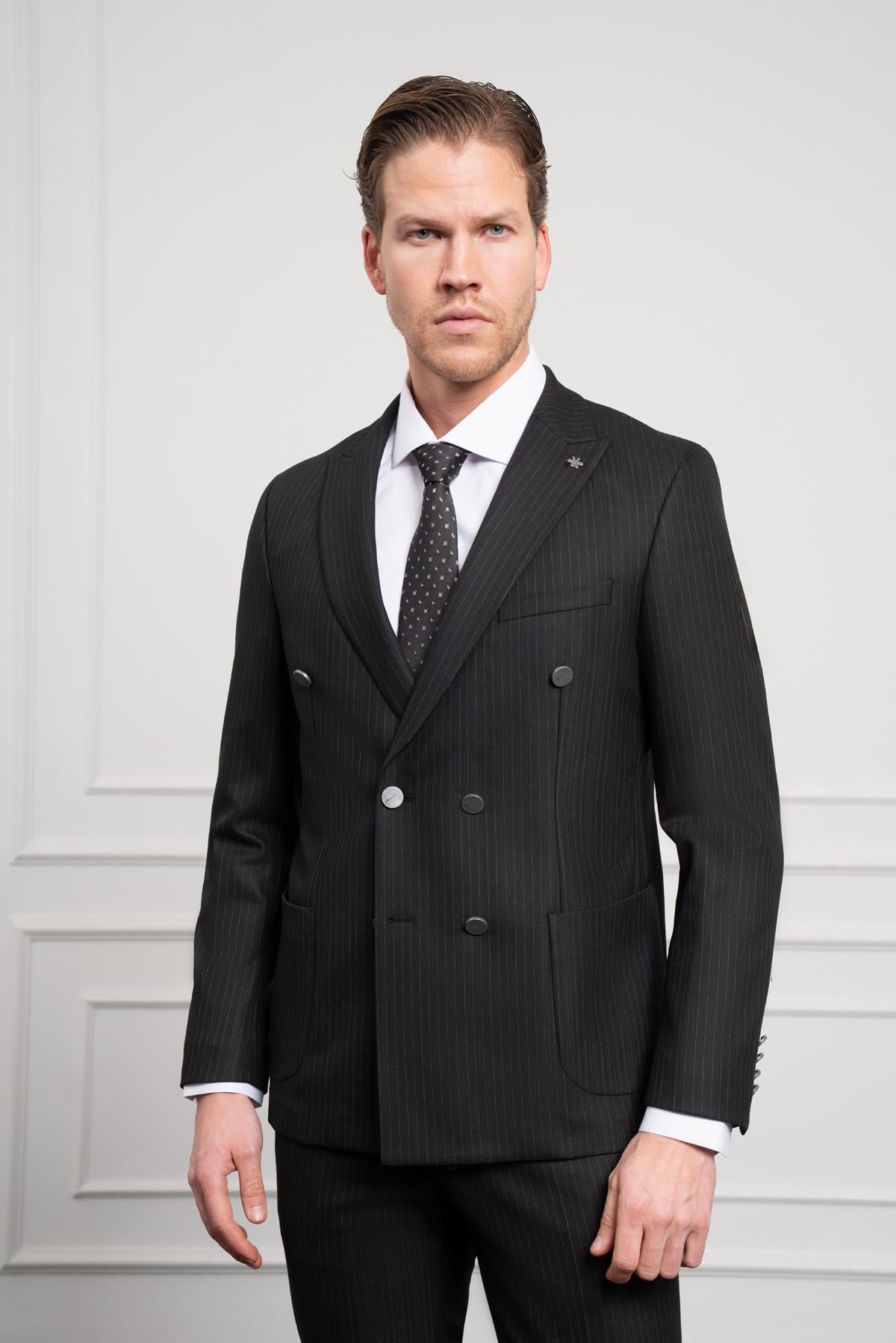 Morven Erkek Siyah Trend Kruvaze Slim Fit Dar Kesim Sivri Yaka Takım Elbise