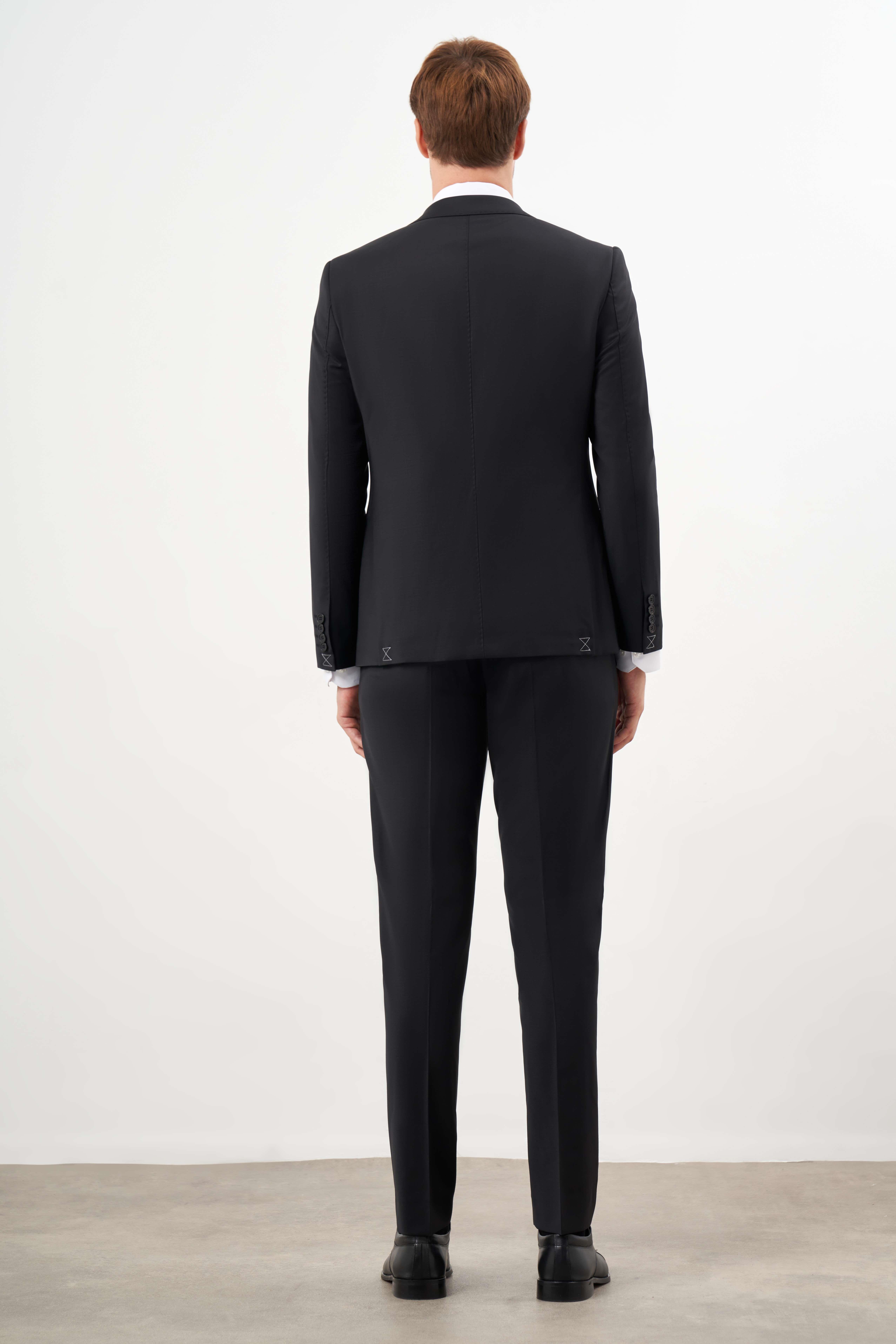 Morven Erkek Siyah Yünlü Platinium Düz Desen Slim Fit Mono Yaka Takım Elbise