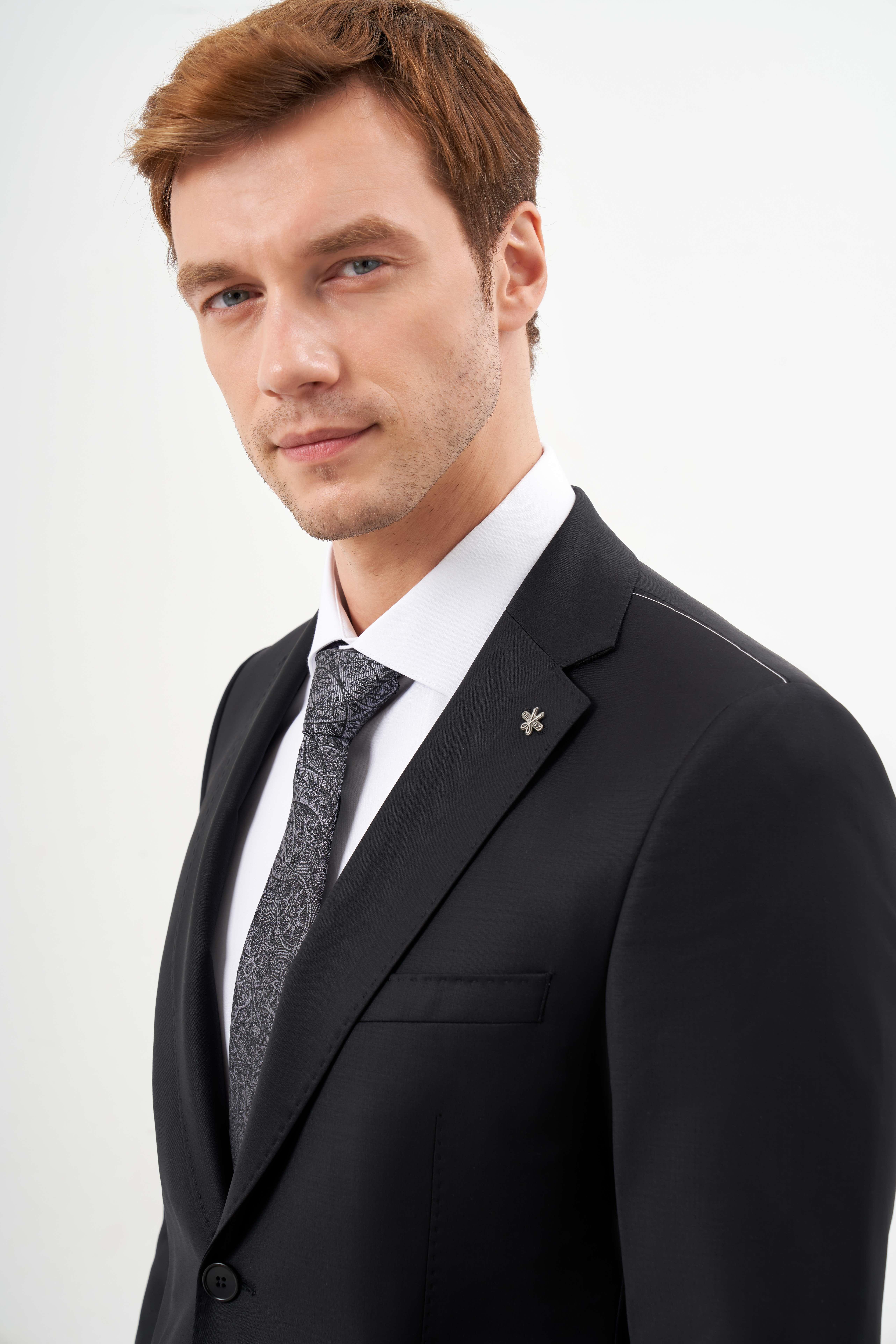 Morven Erkek Siyah Yünlü Platinium Düz Desen Slim Fit Mono Yaka Takım Elbise