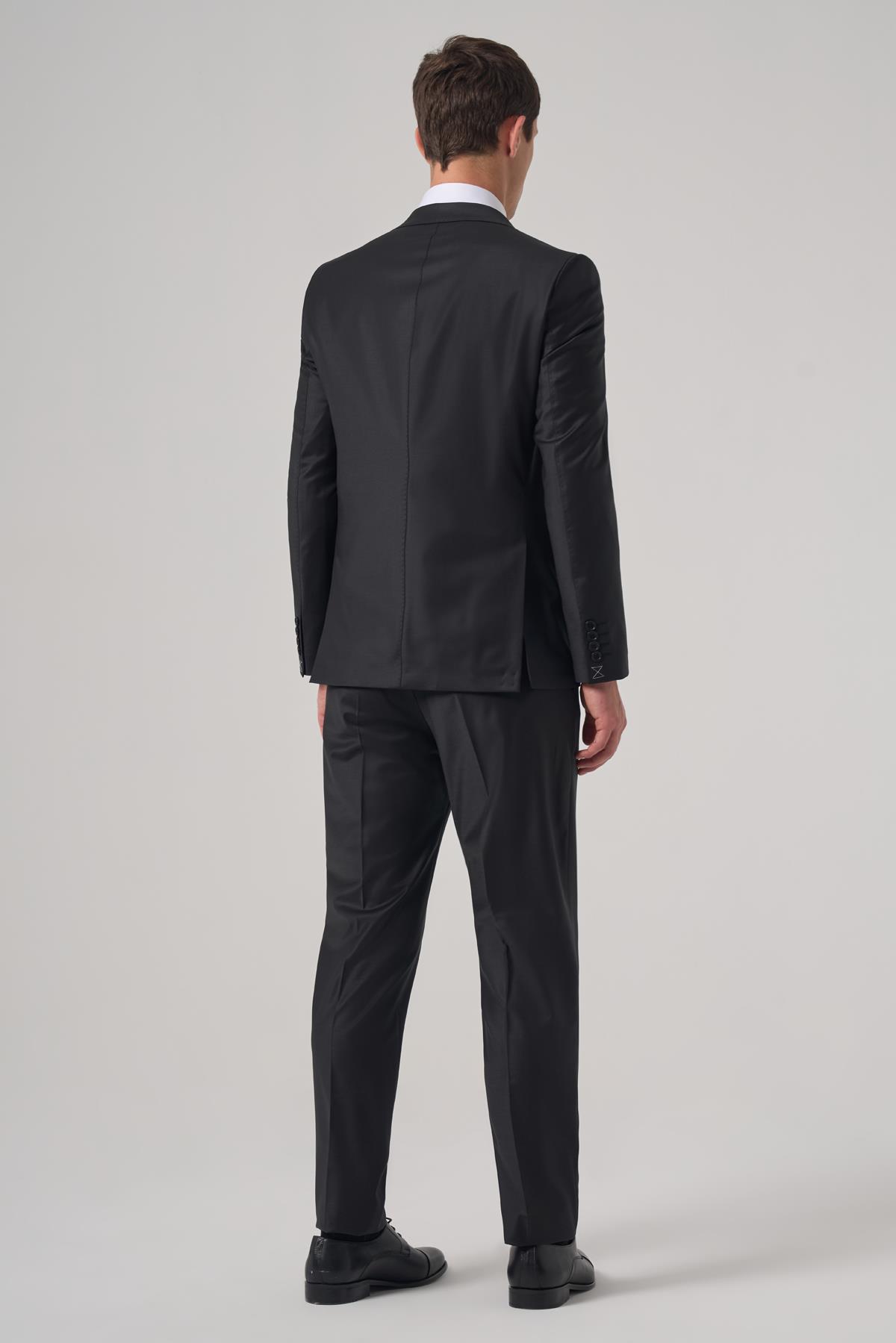 Morven Erkek Siyah Yünlü Trend Düz Slim Fit Sivri Yaka Takım Elbise