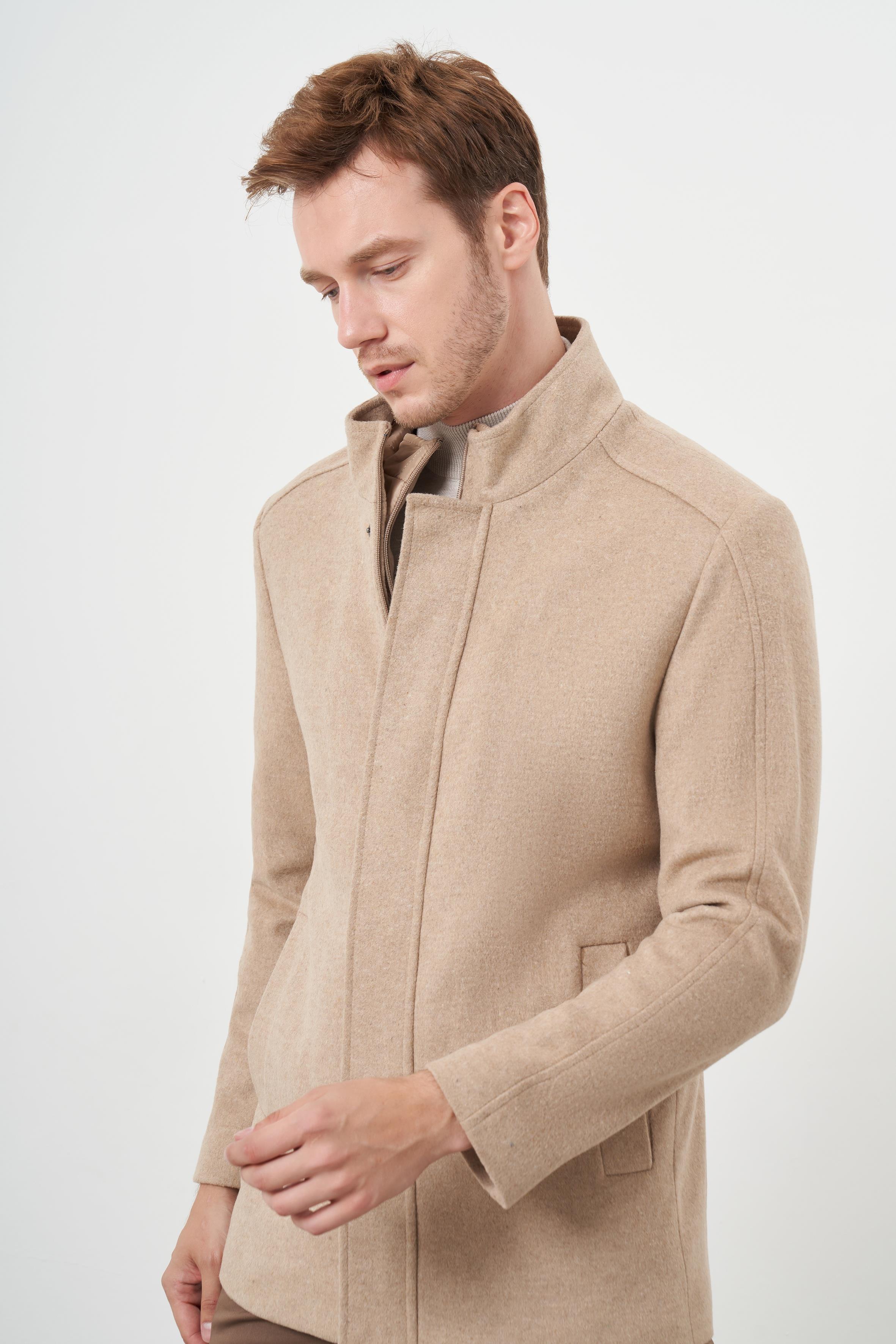 Morven Erkek Taş Çıtçıtlı  Hakim Yaka Kaşe Kaban