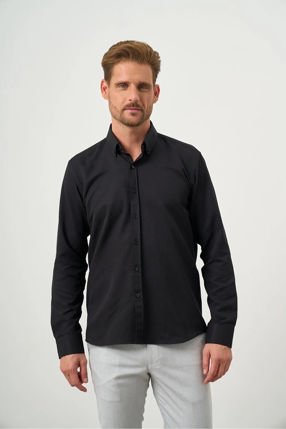Siyah Düğmeli Yaka Kolay Ütülenebilir Oxford Pamuklu Slim Fit Gömlek