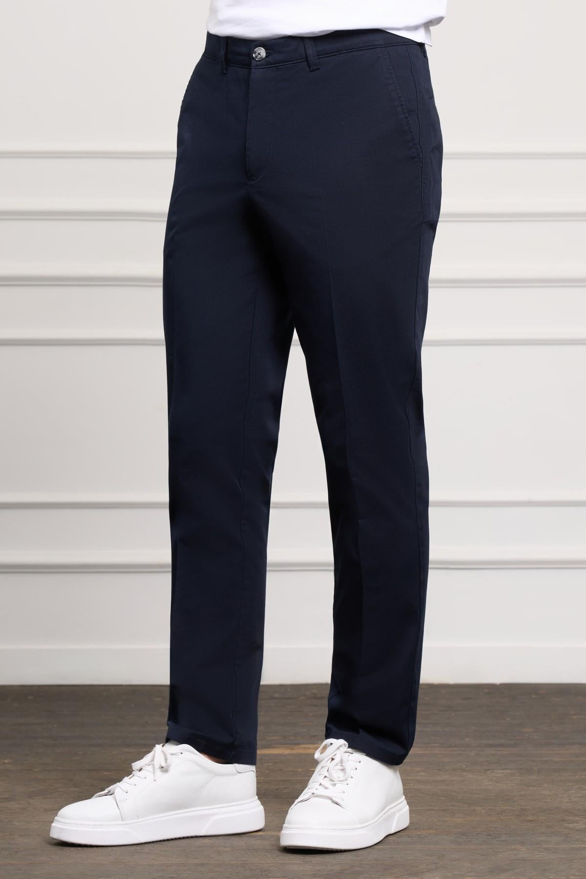 Siyah Slim Fit Dar Kesim Yan Cep Bağcıklı Jogger Erkek Pantolon