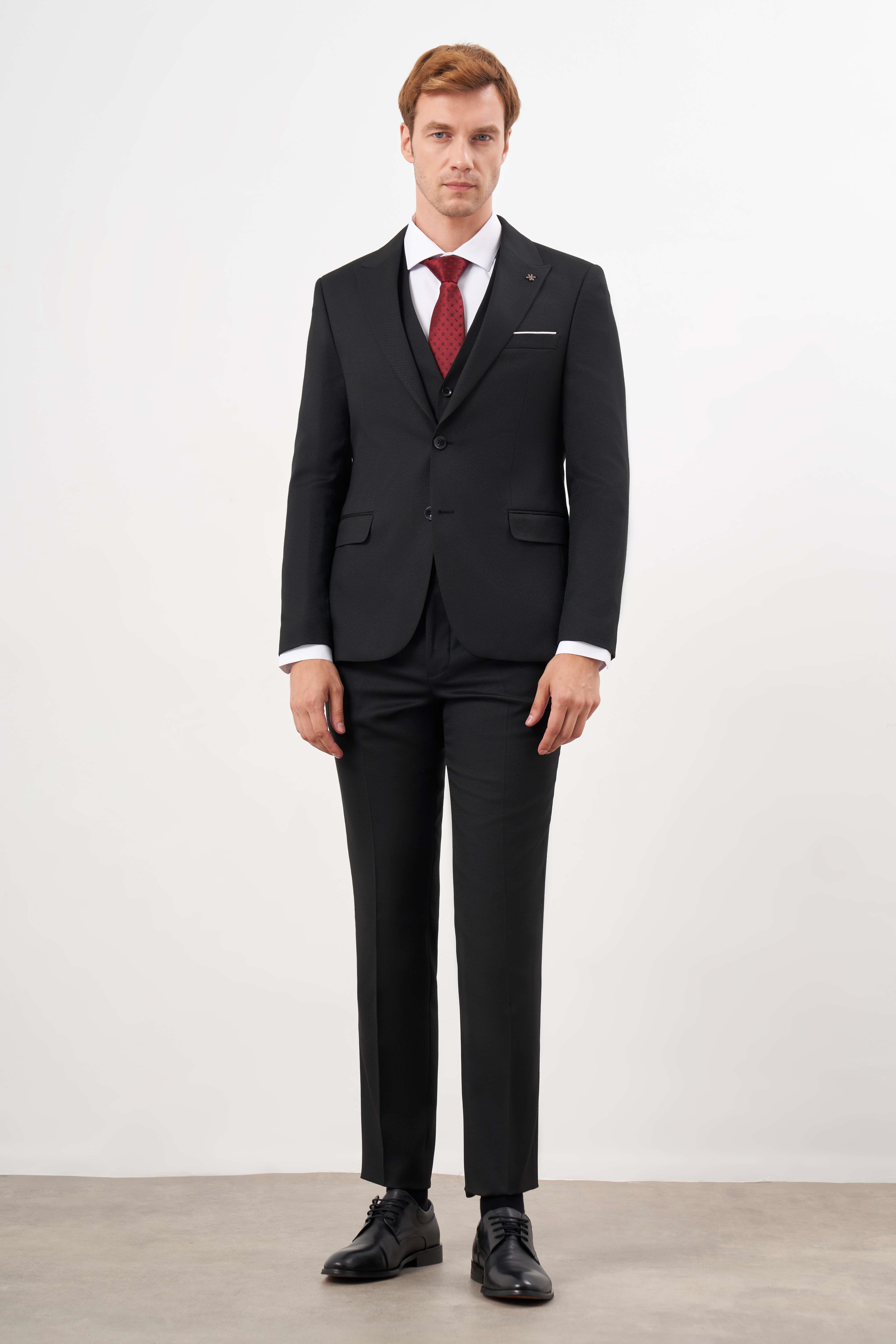 Siyah Yelekli Jakarlı Slim Fit Dar Kesim 6 Drop Erkek Takım Elbise
