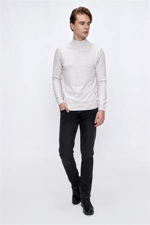 Bej Basic Dinamik Fit Rahat Kesim Yarım Balıkçı Yaka Triko Kazak