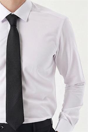 Beyaz Erkek Stil Slim Fit Hediye Kutulu Gömlek, Kravat, Parfüm Ve Cüzdan Seti