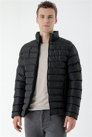 Erkek Siyah Ekstra Slim Ft Dar Kesim Fermuarlı Kapitone Şişme  Mont