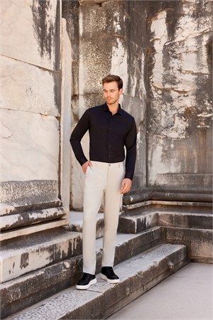 Erkek Siyah Slim Fit Dar Kesim Düz Sert Yaka Uzun Kollu Gömlek