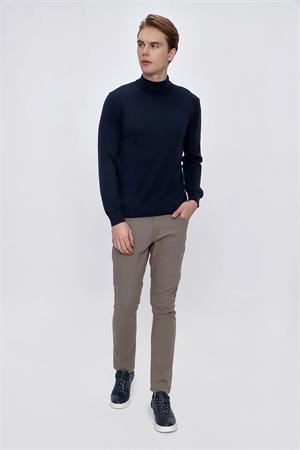 Lacivert Basic Dinamik Fit Rahat Kesim Yarım Balıkçı Yaka Triko Kazak